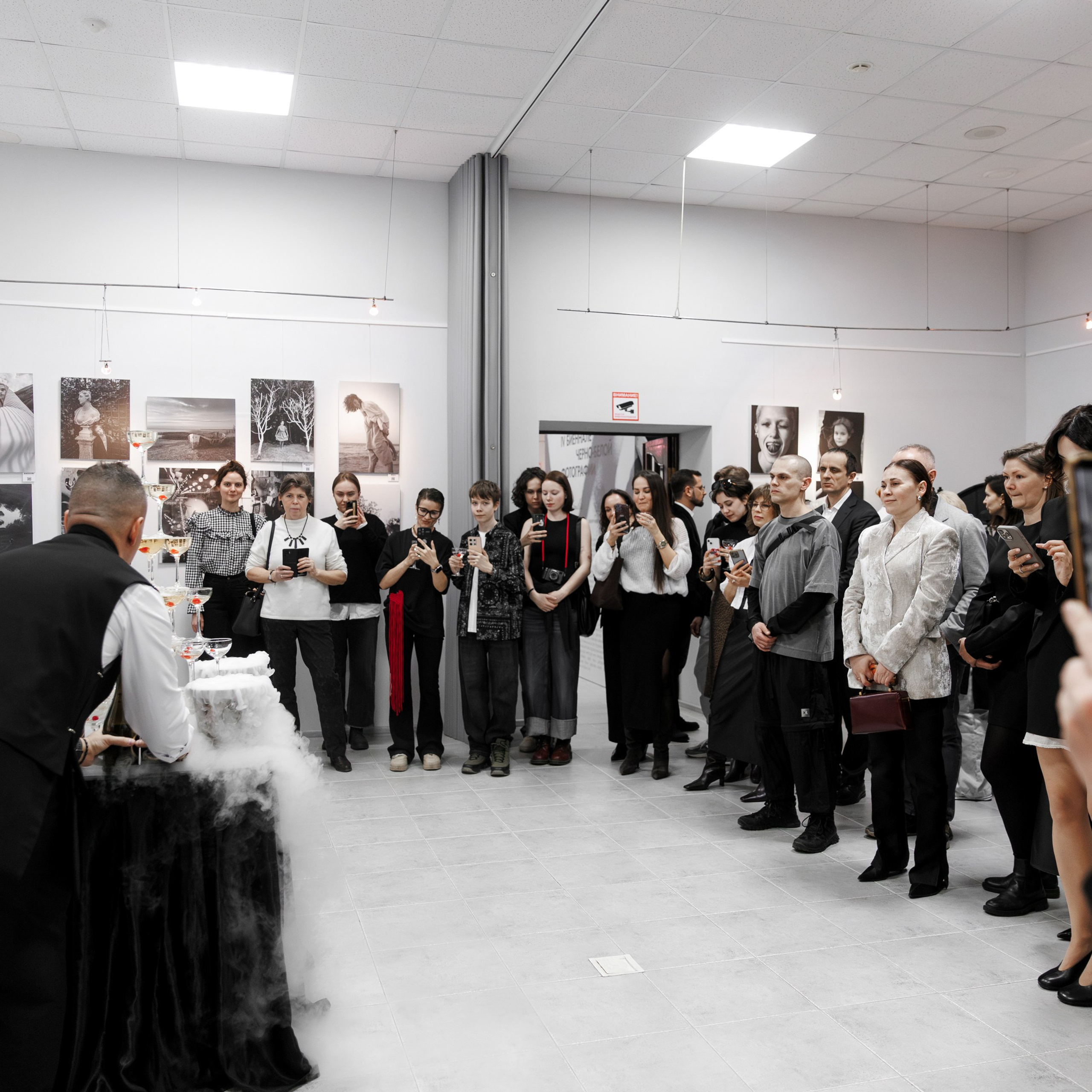 IV биеннале черно-белой фотографии MFamilia в Галерее Центра книги и графики. Организация фотовыставок в Петербурге и Москве, MFamilia (МФамилия)