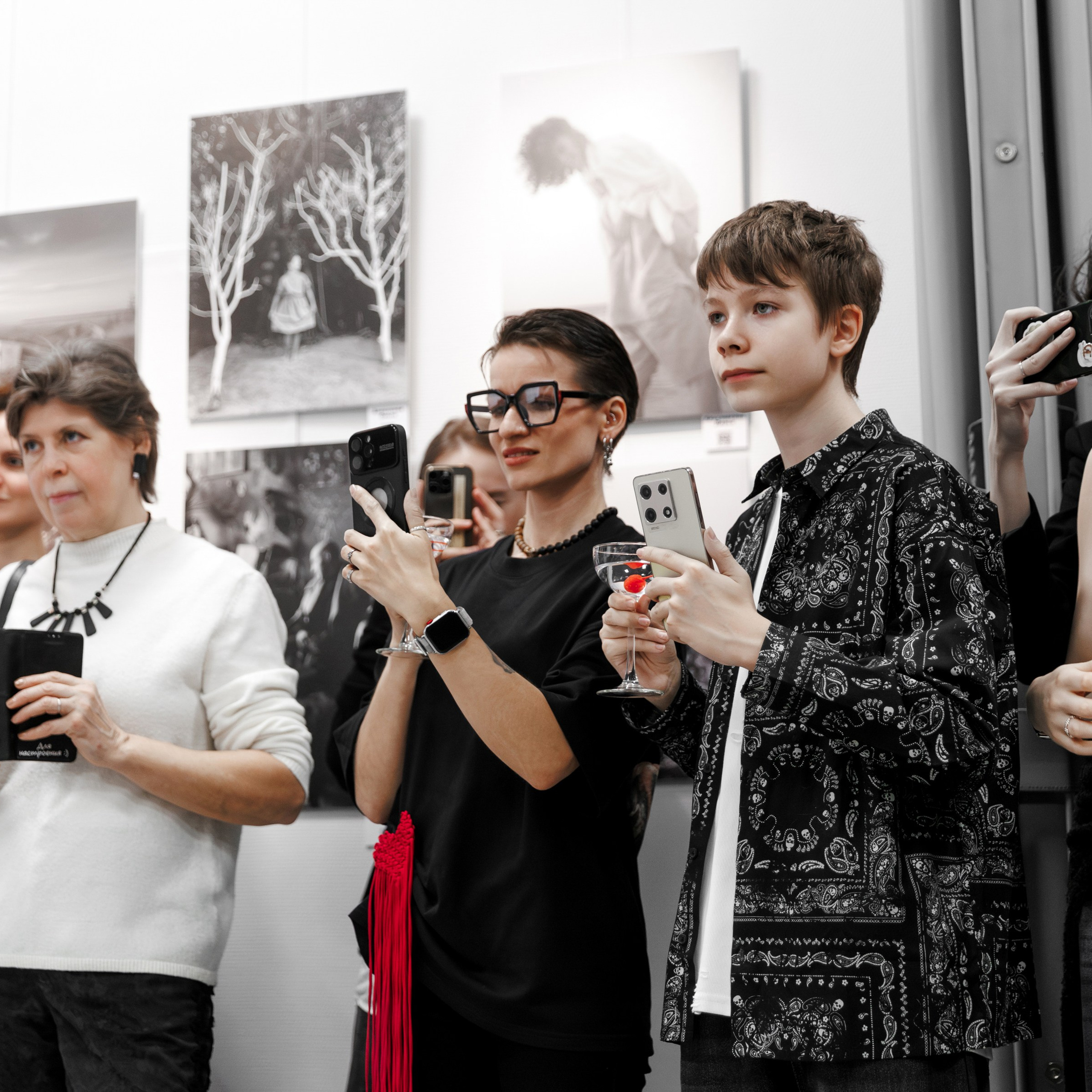 IV биеннале черно-белой фотографии MFamilia в Галерее Центра книги и графики. Организация фотовыставок в Петербурге и Москве, MFamilia (МФамилия)