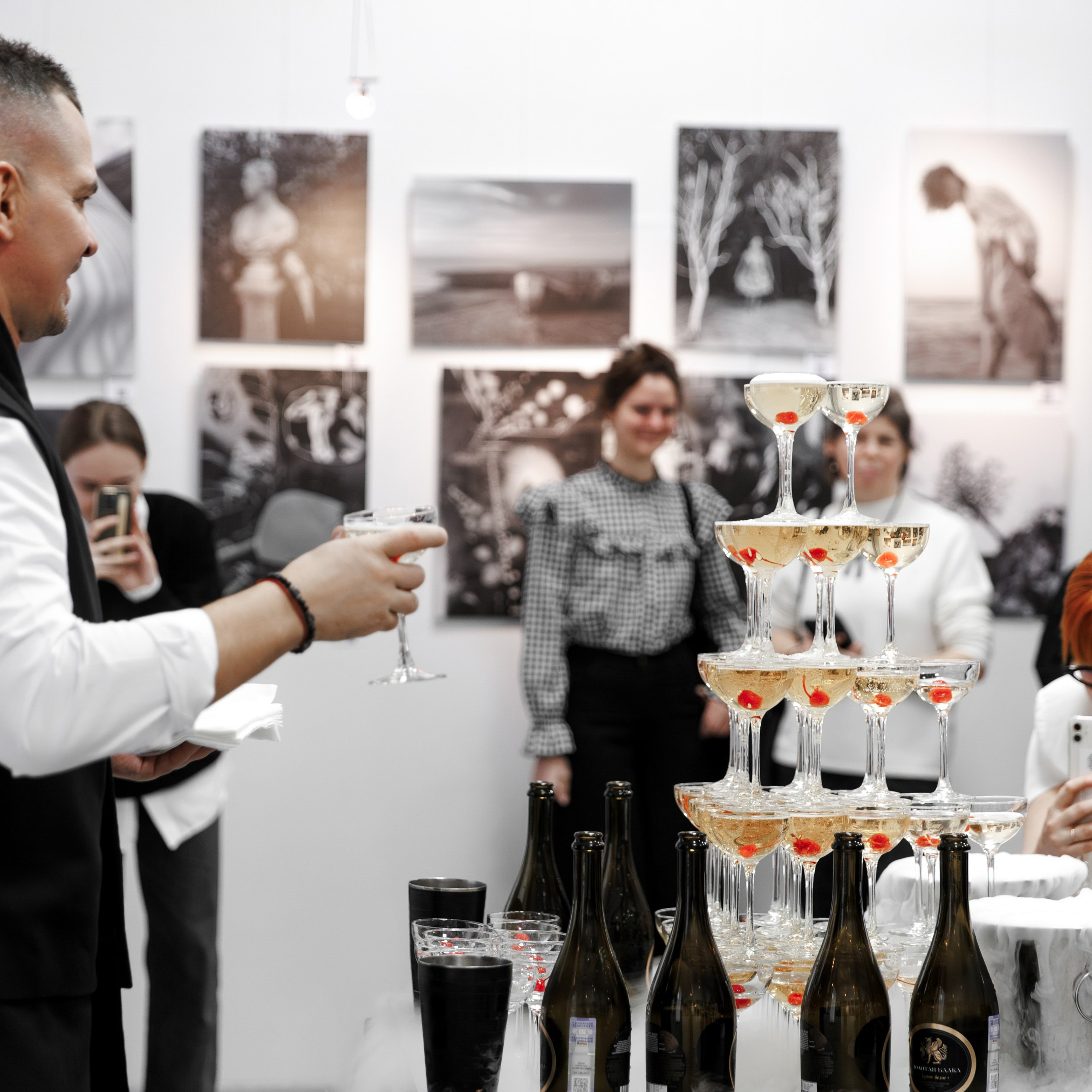 IV биеннале черно-белой фотографии MFamilia в Галерее Центра книги и графики. Организация фотовыставок в Петербурге и Москве, MFamilia (МФамилия)