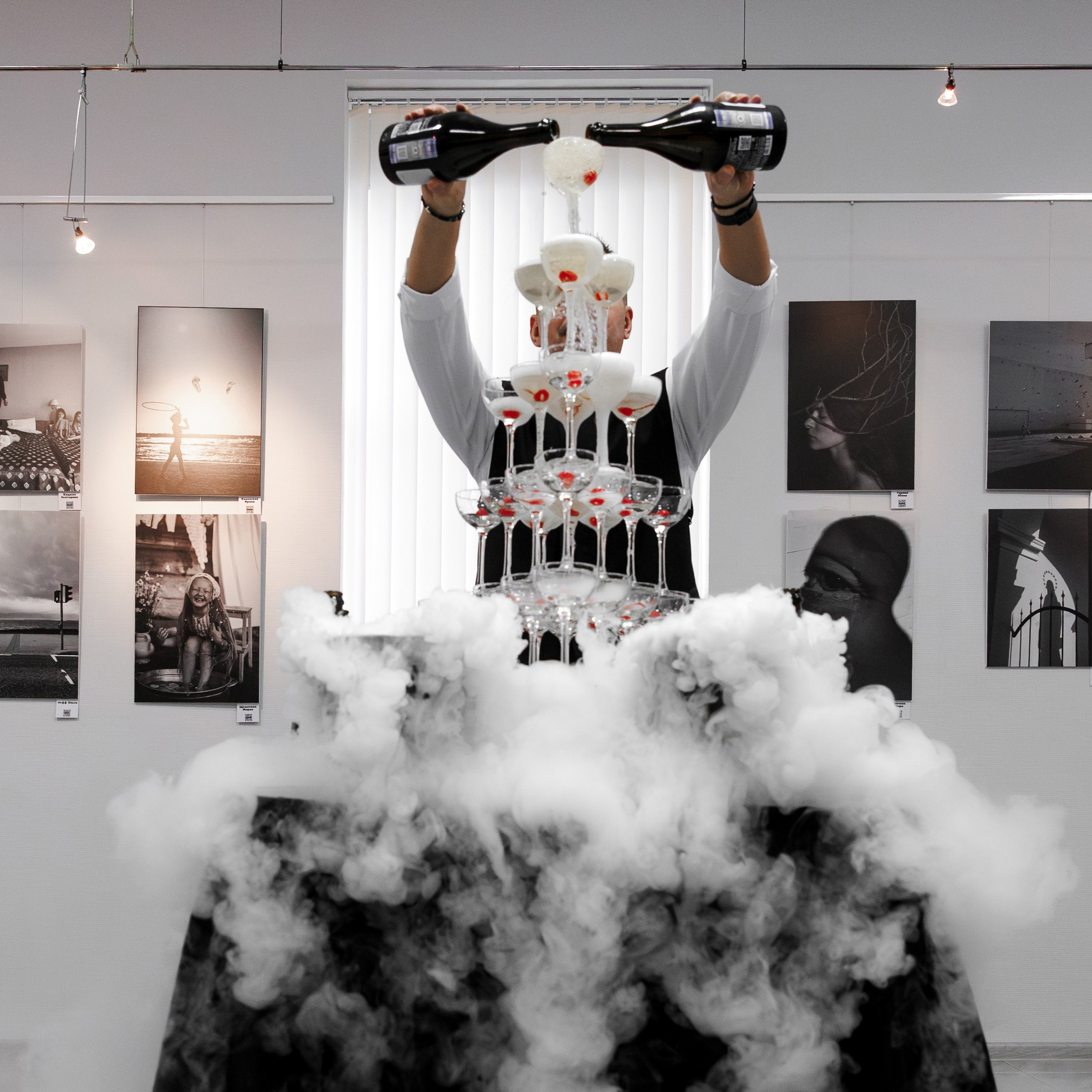 IV биеннале черно-белой фотографии MFamilia в Галерее Центра книги и графики. Организация фотовыставок в Петербурге и Москве, MFamilia (МФамилия)