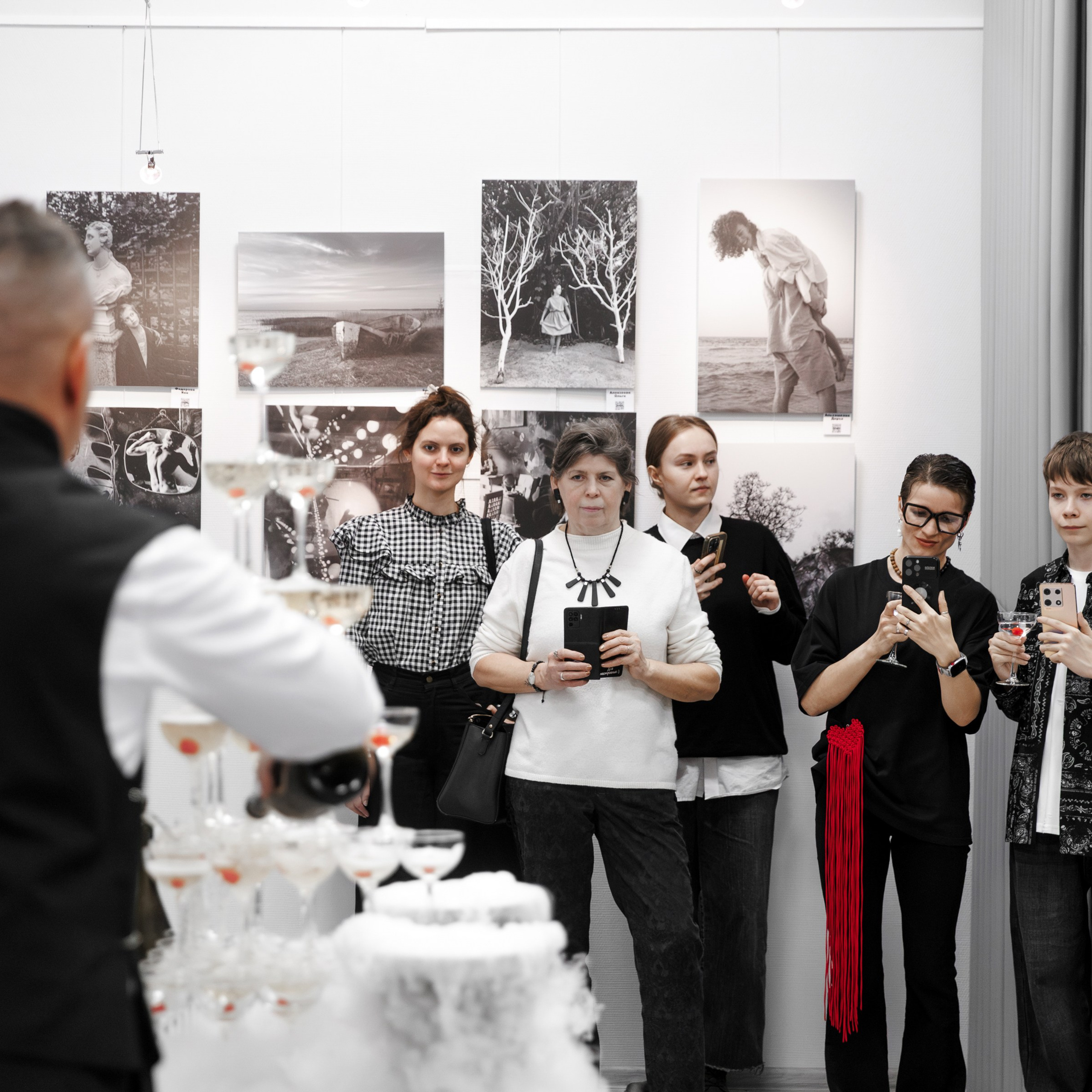 IV биеннале черно-белой фотографии MFamilia в Галерее Центра книги и графики. Организация фотовыставок в Петербурге и Москве, MFamilia (МФамилия)