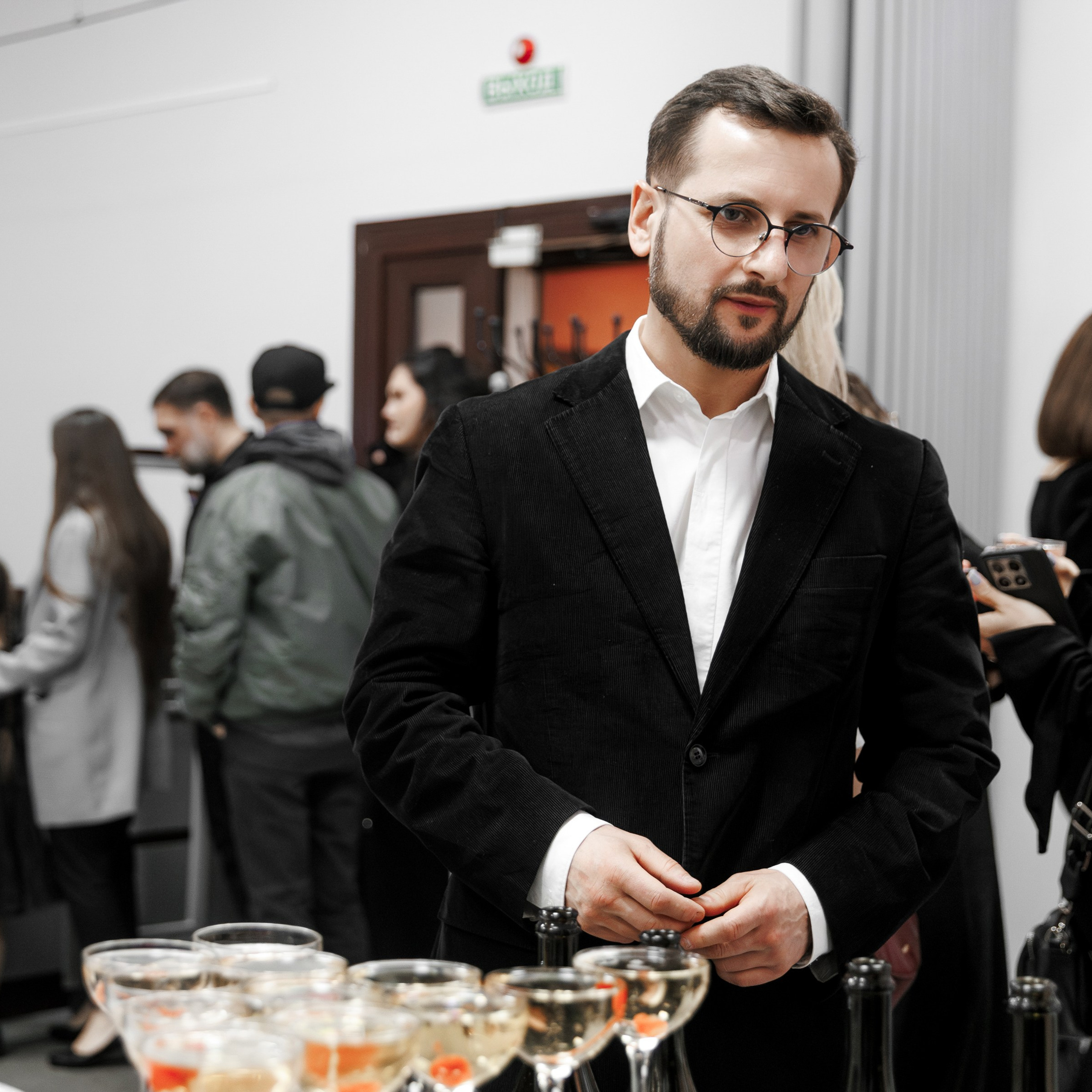 IV биеннале черно-белой фотографии MFamilia в Галерее Центра книги и графики. Организация фотовыставок в Петербурге и Москве, MFamilia (МФамилия)