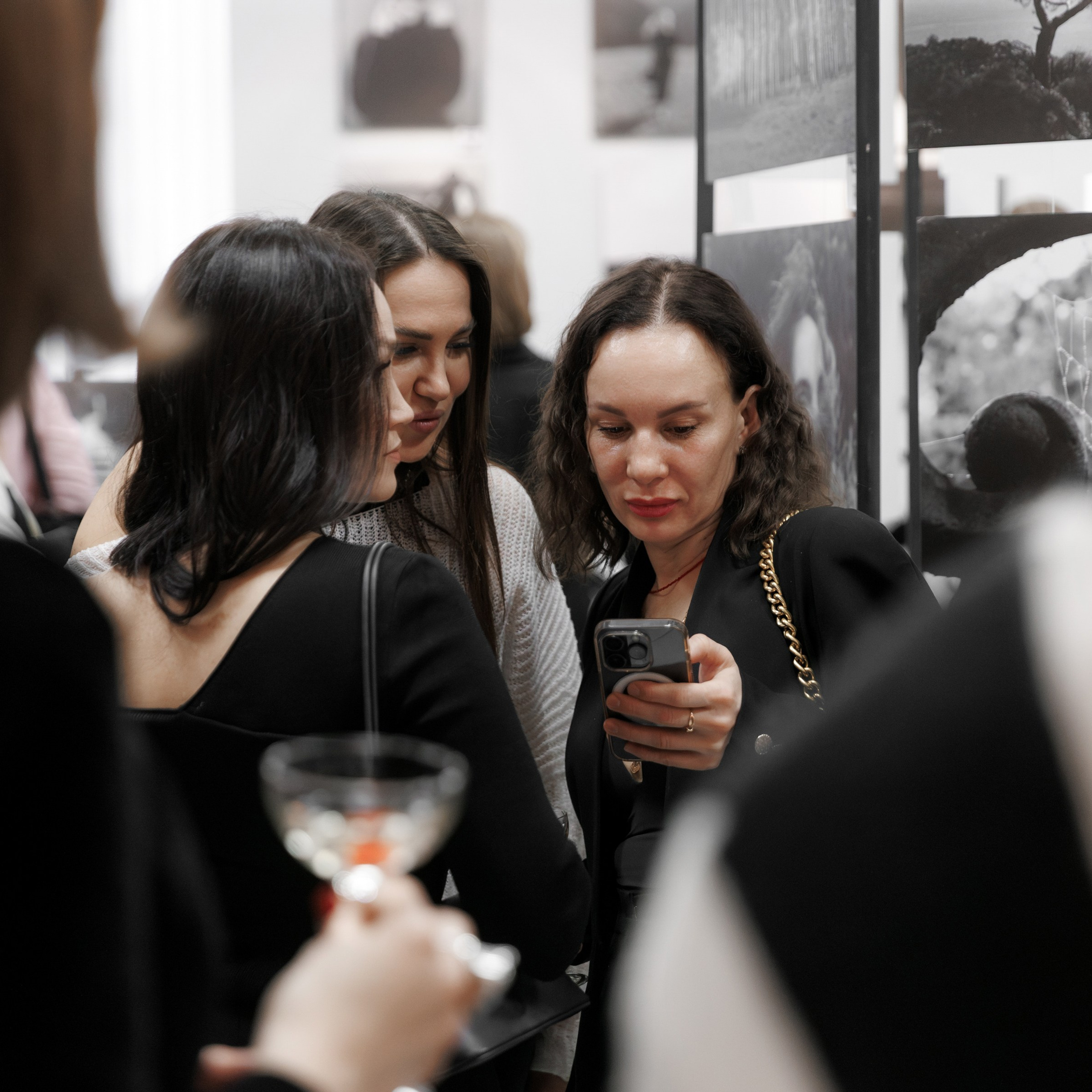 IV биеннале черно-белой фотографии MFamilia в Галерее Центра книги и графики. Организация фотовыставок в Петербурге и Москве, MFamilia (МФамилия)