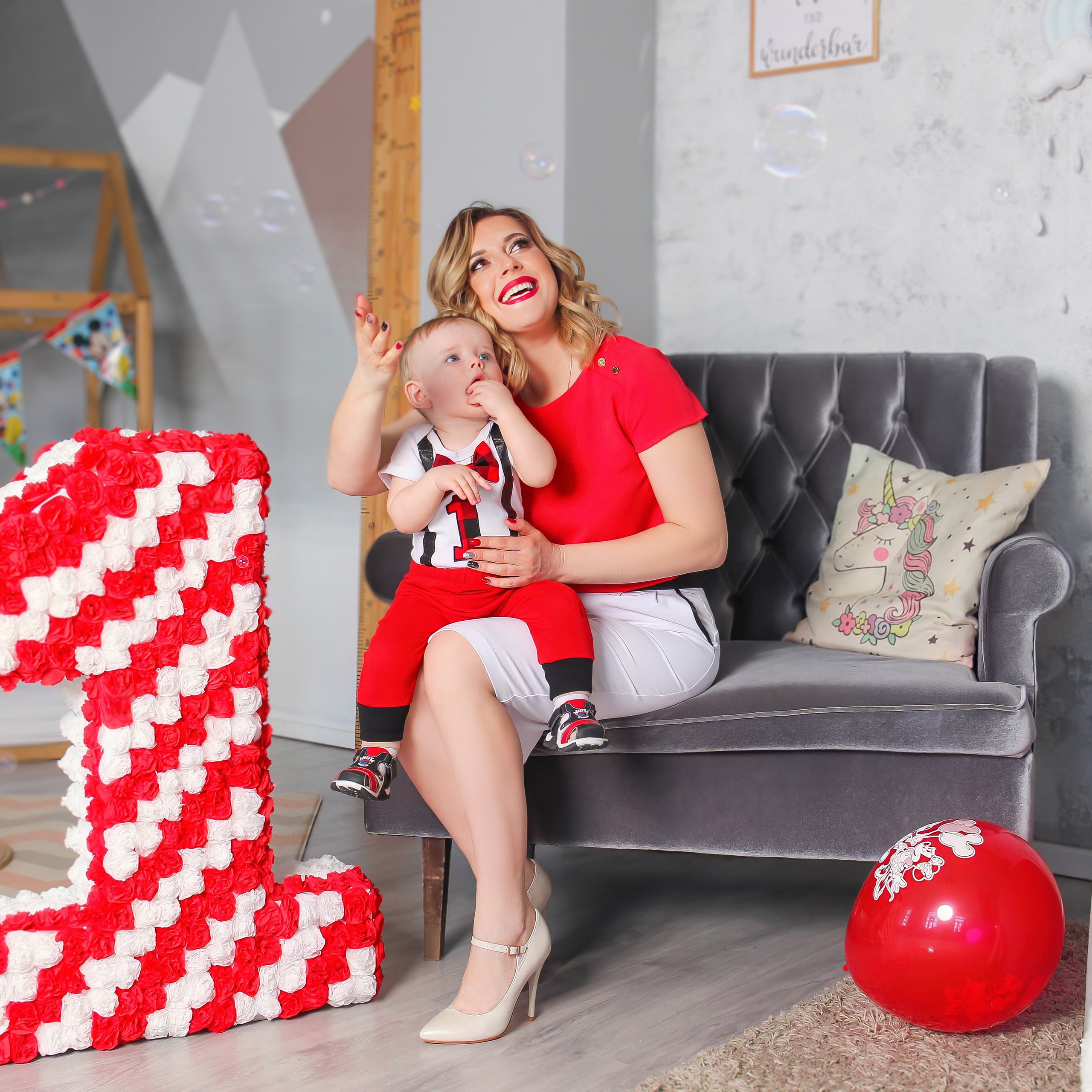 • студийная фотосъёмка