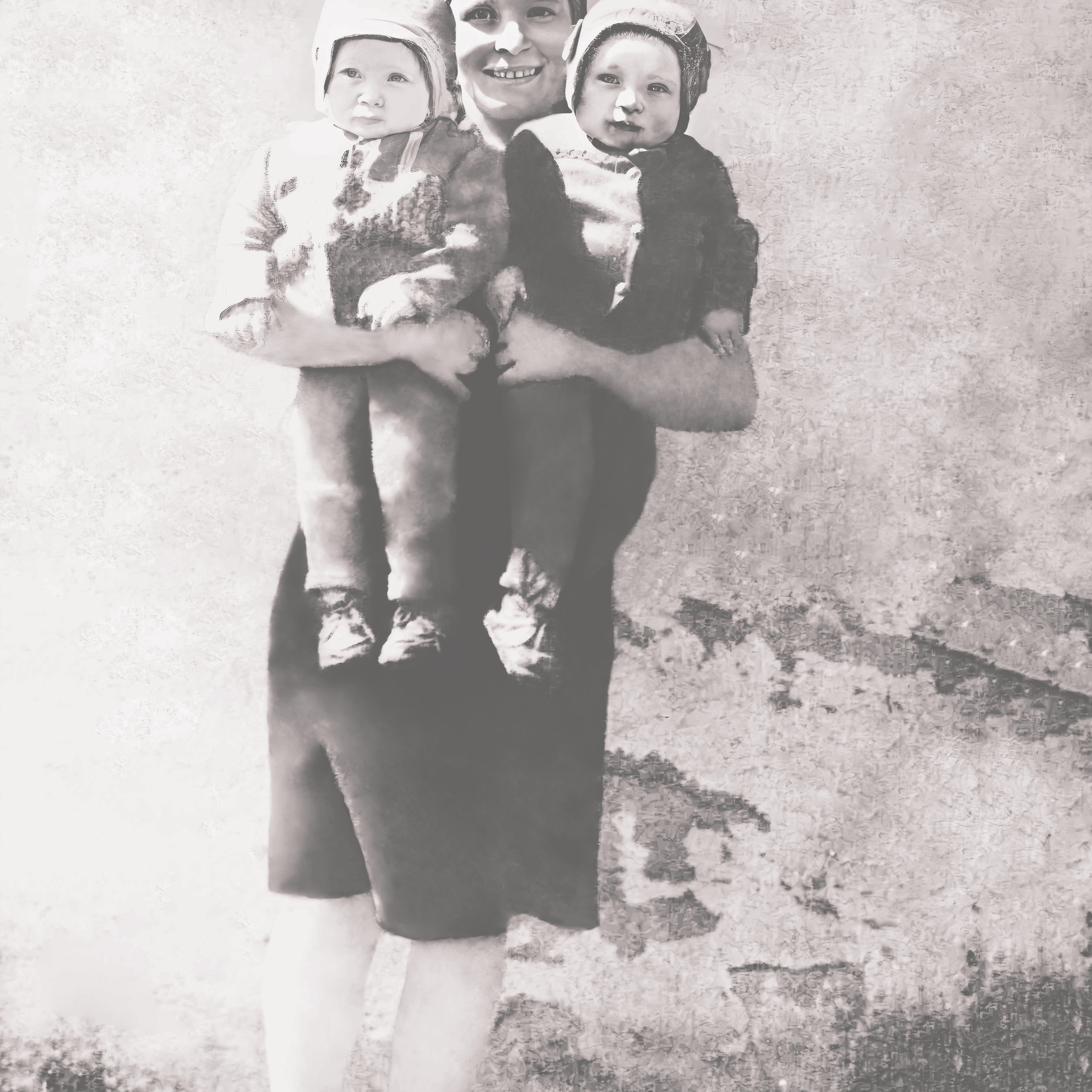 Фото после, так же потом это фото печатали на Пено картоне.. Стоимость ретуши такой работы 300 р