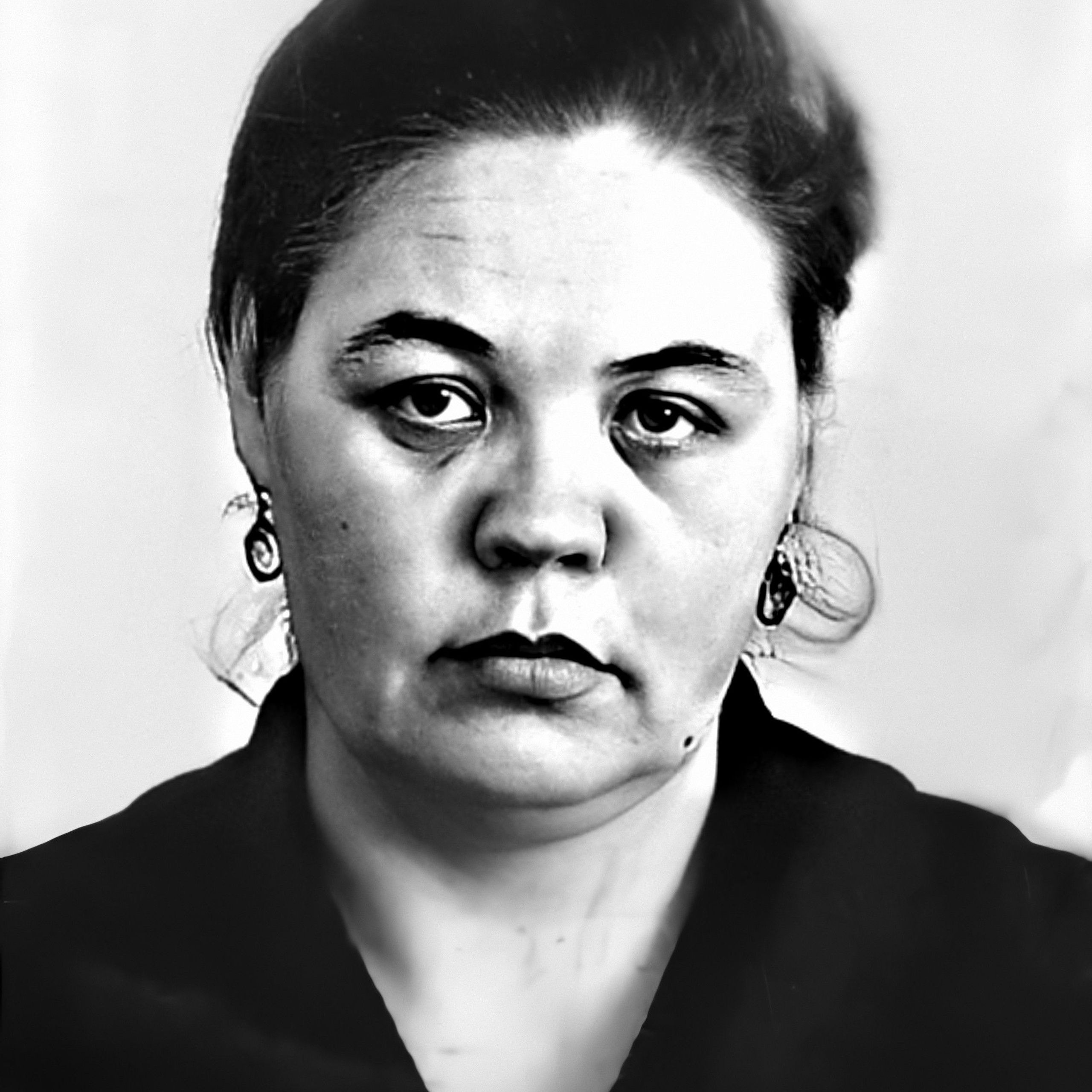 Ретушь старых фотографий. Графический Дизайнер Скалкина Дарья