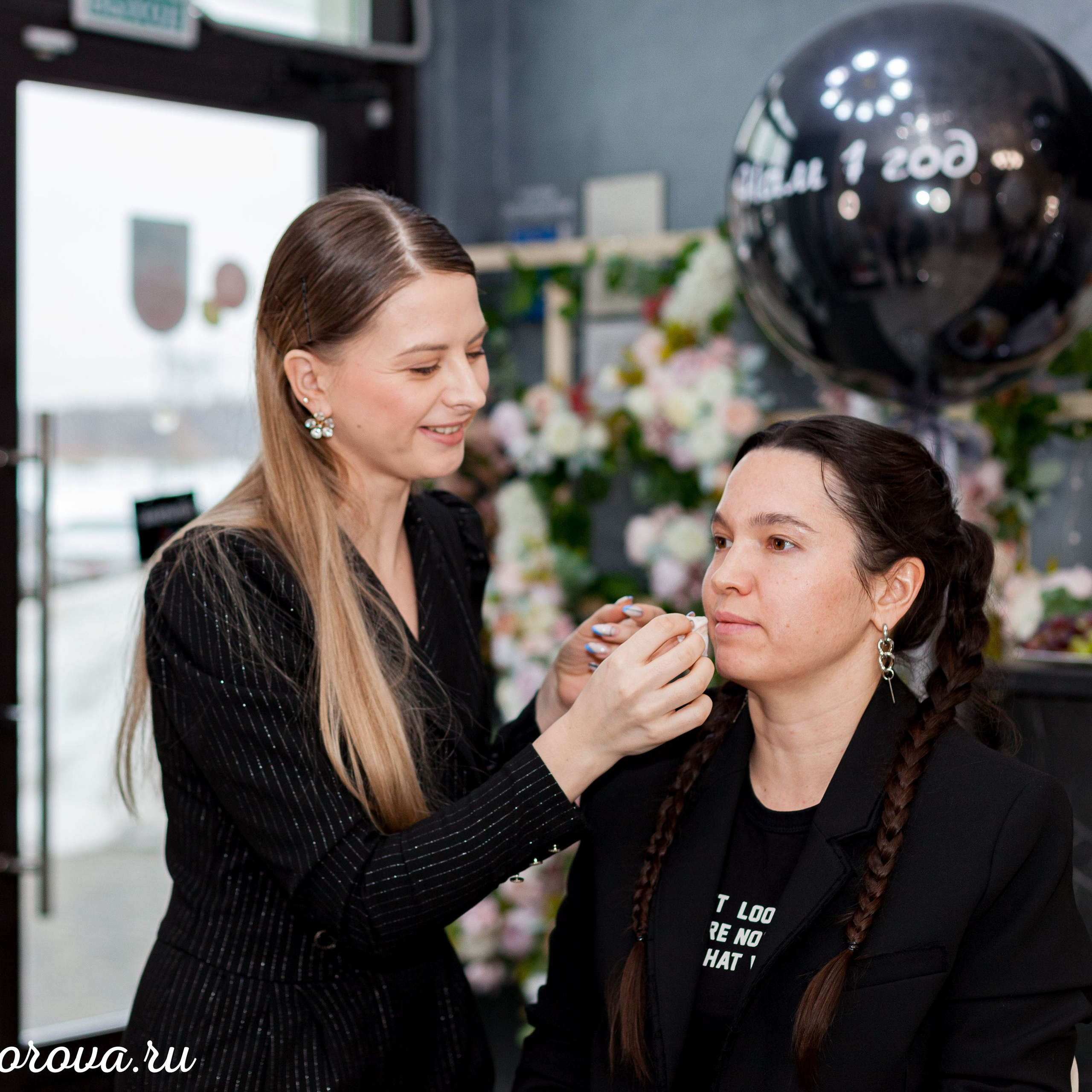 Бьюти Девичник. Фотограф для вас и вашего бизнеса в Москве Альбина Никифоров