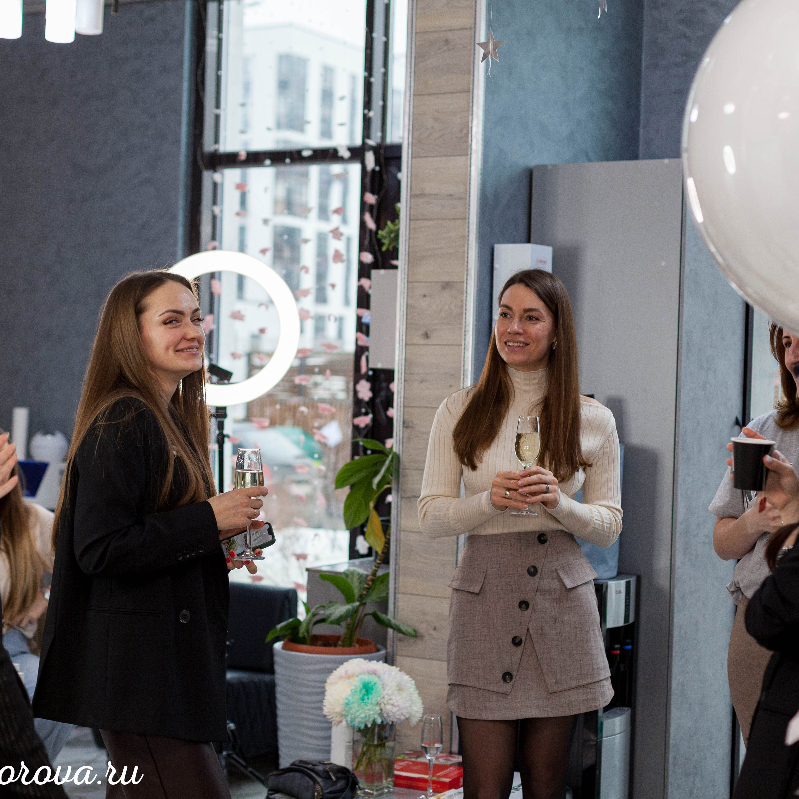 Бьюти Девичник. Фотограф для вас и вашего бизнеса в Москве Альбина Никифоров