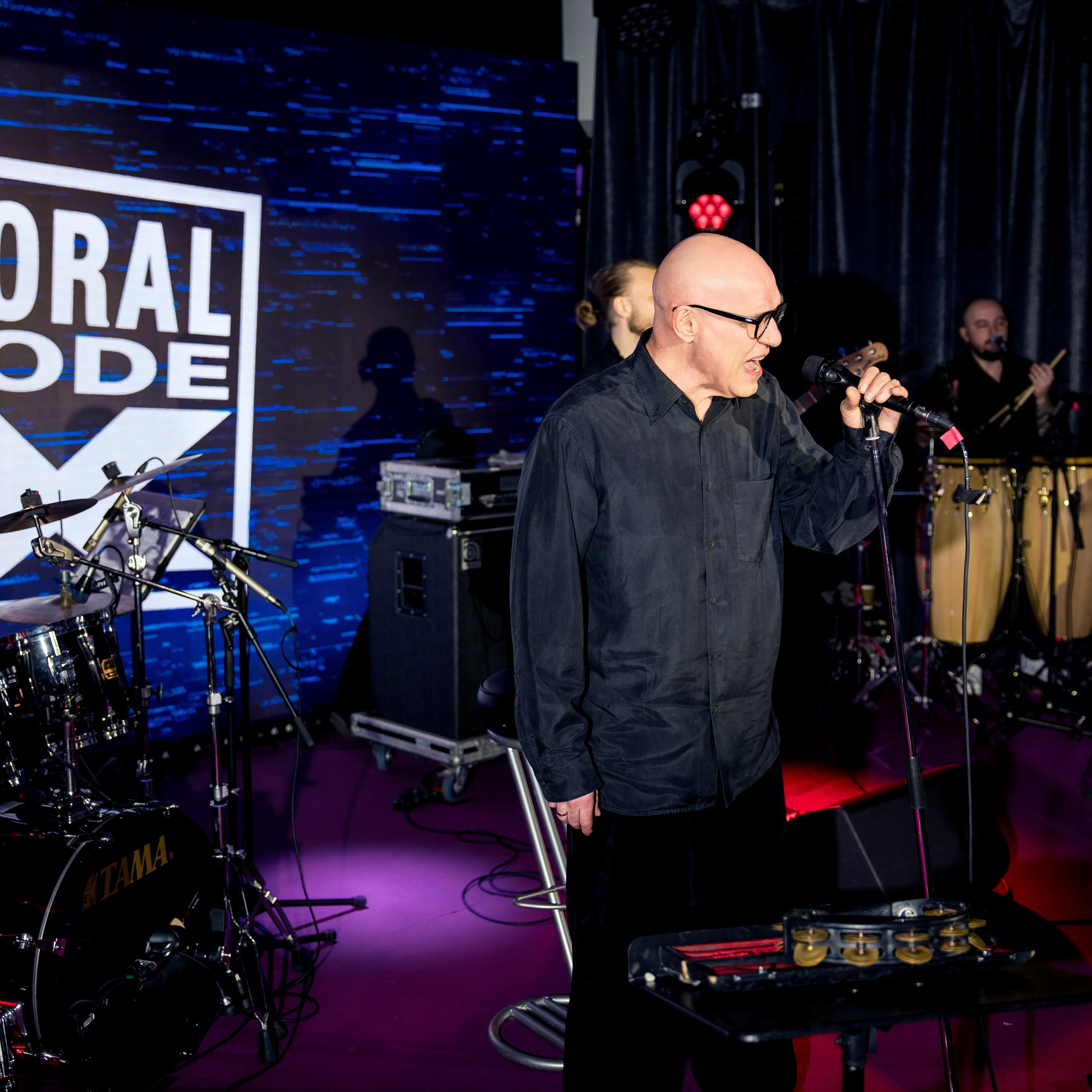 Мы все люди, мы все одинаковы, но только труд и стремление ведут к успеху! ✨