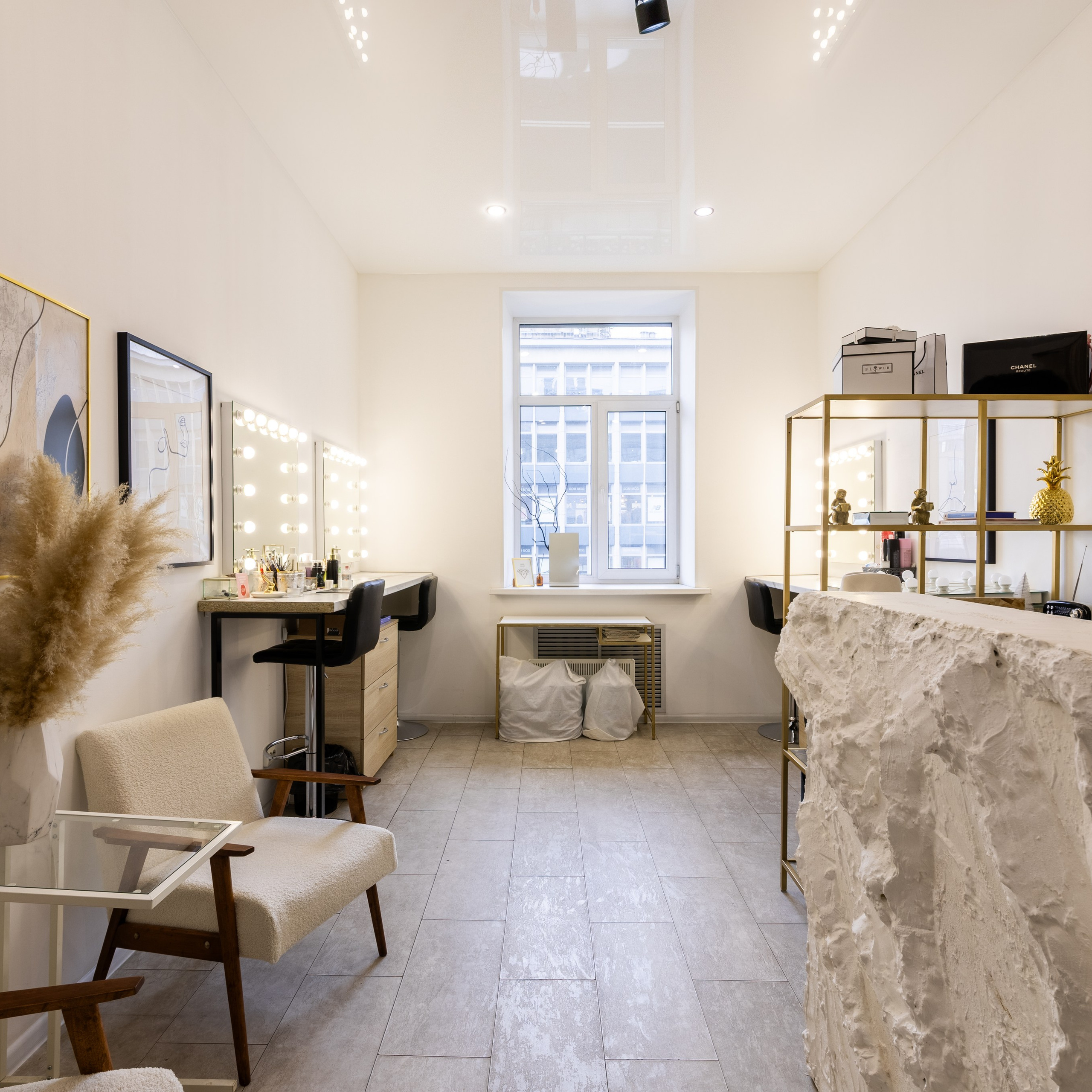 G_studio_spb Уютная фотостудия СПб с циклорамой и лаконичным дизайном метро Петроградская