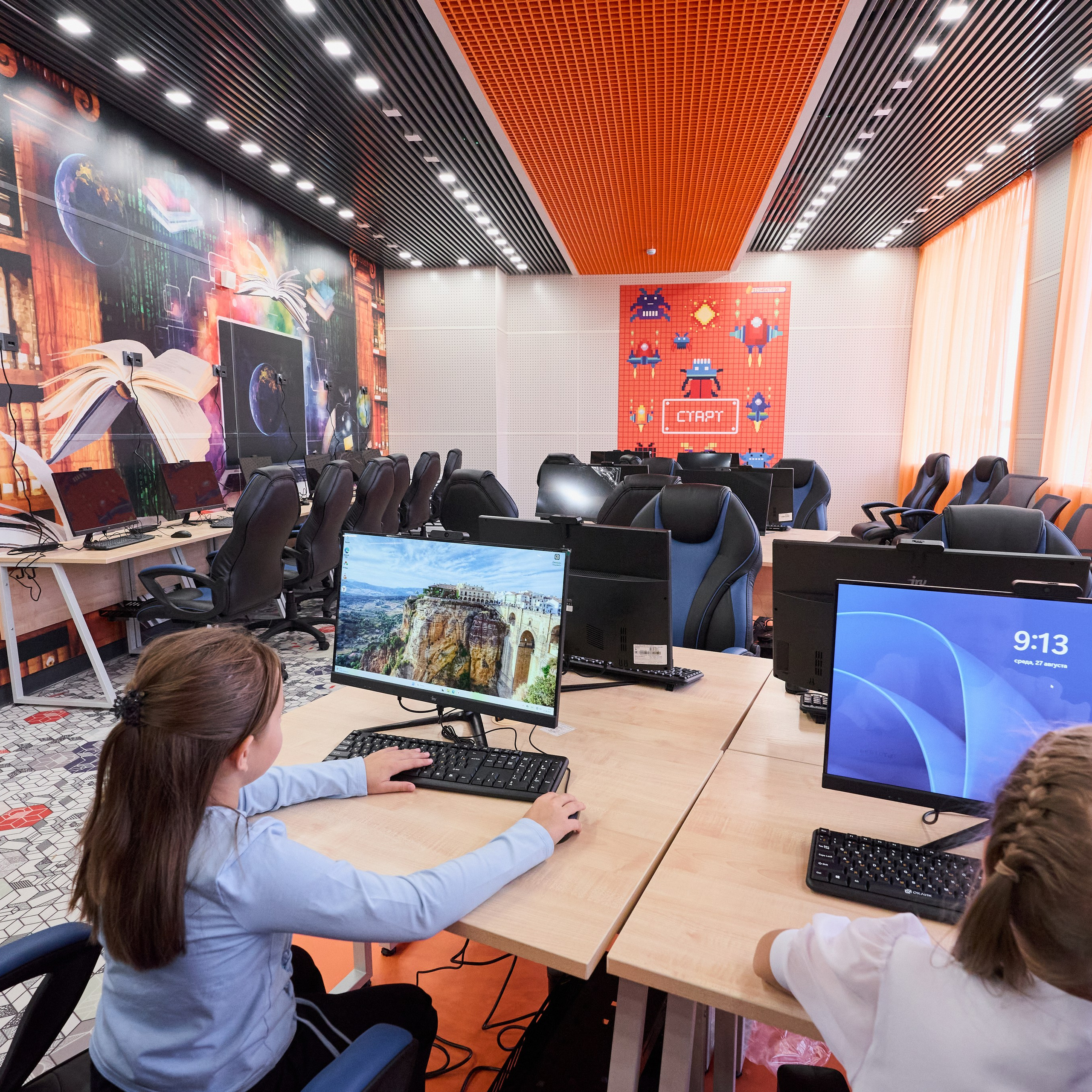 Съемка для каталога школьной мебели ОМЕГА. Репортажный и женский фотограф в Новосибирске