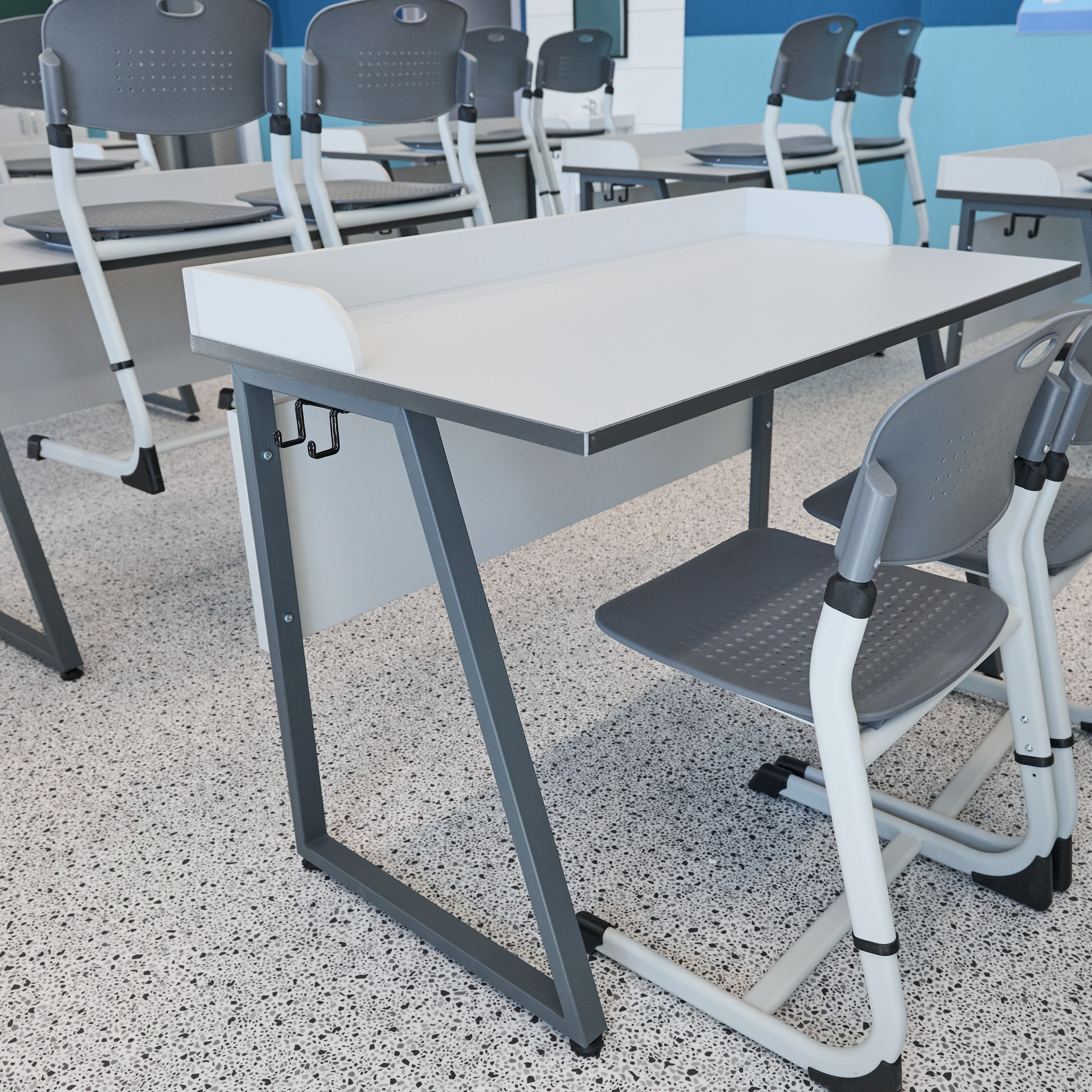 Съемка для каталога школьной мебели ОМЕГА. Репортажный и женский фотограф в Новосибирске