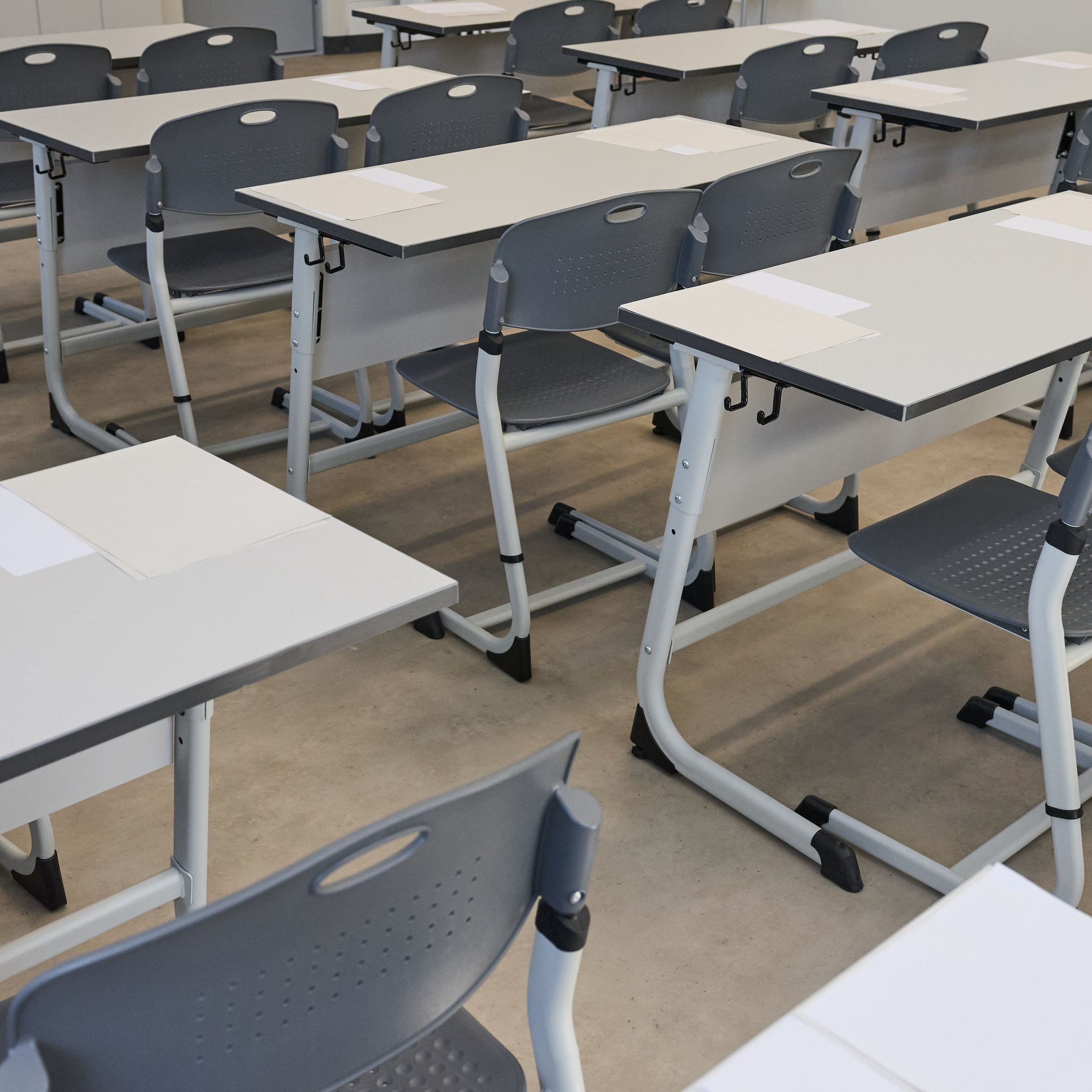 Съемка для каталога школьной мебели ОМЕГА. Репортажный и женский фотограф в Новосибирске