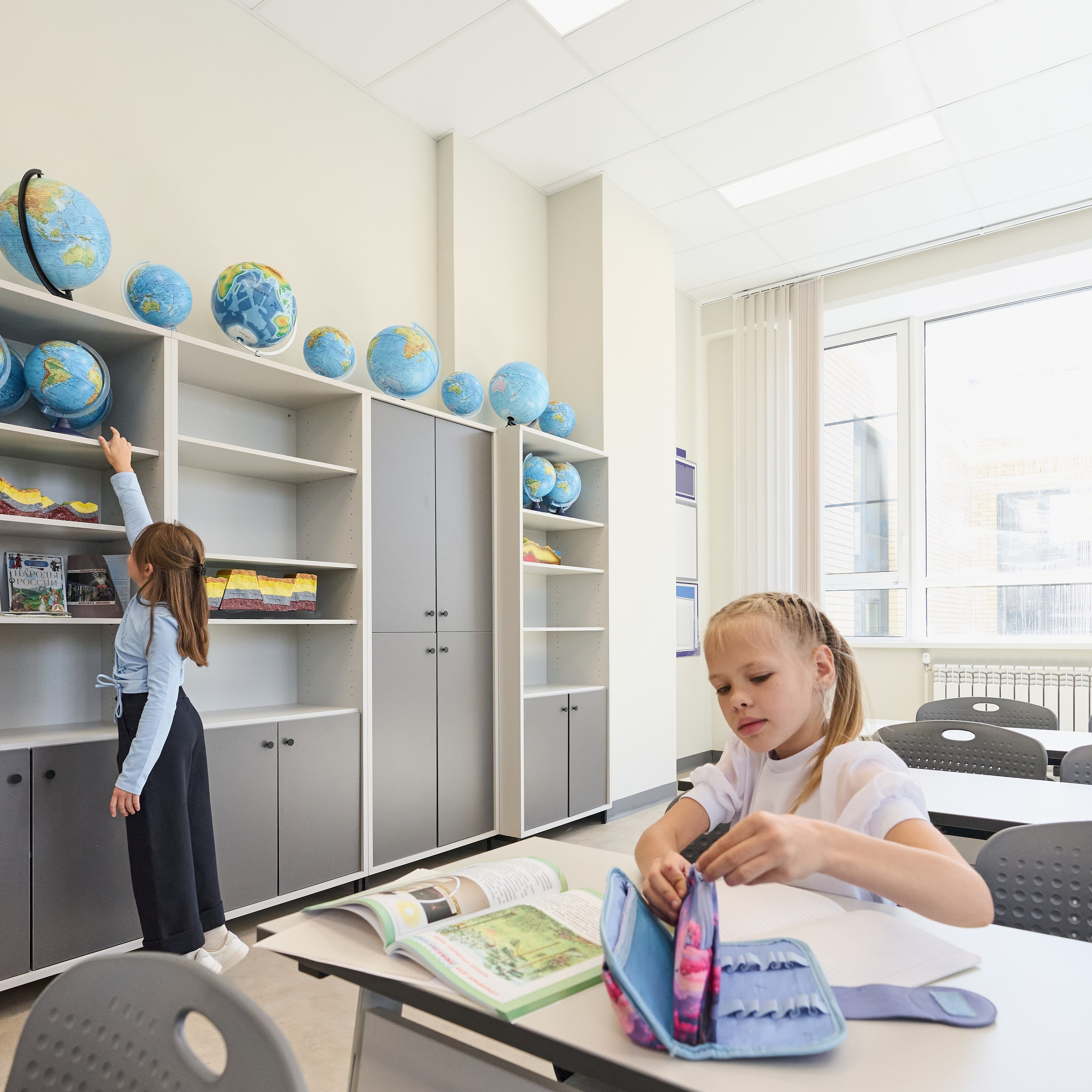 Съемка для каталога школьной мебели ОМЕГА. Репортажный и женский фотограф в Новосибирске