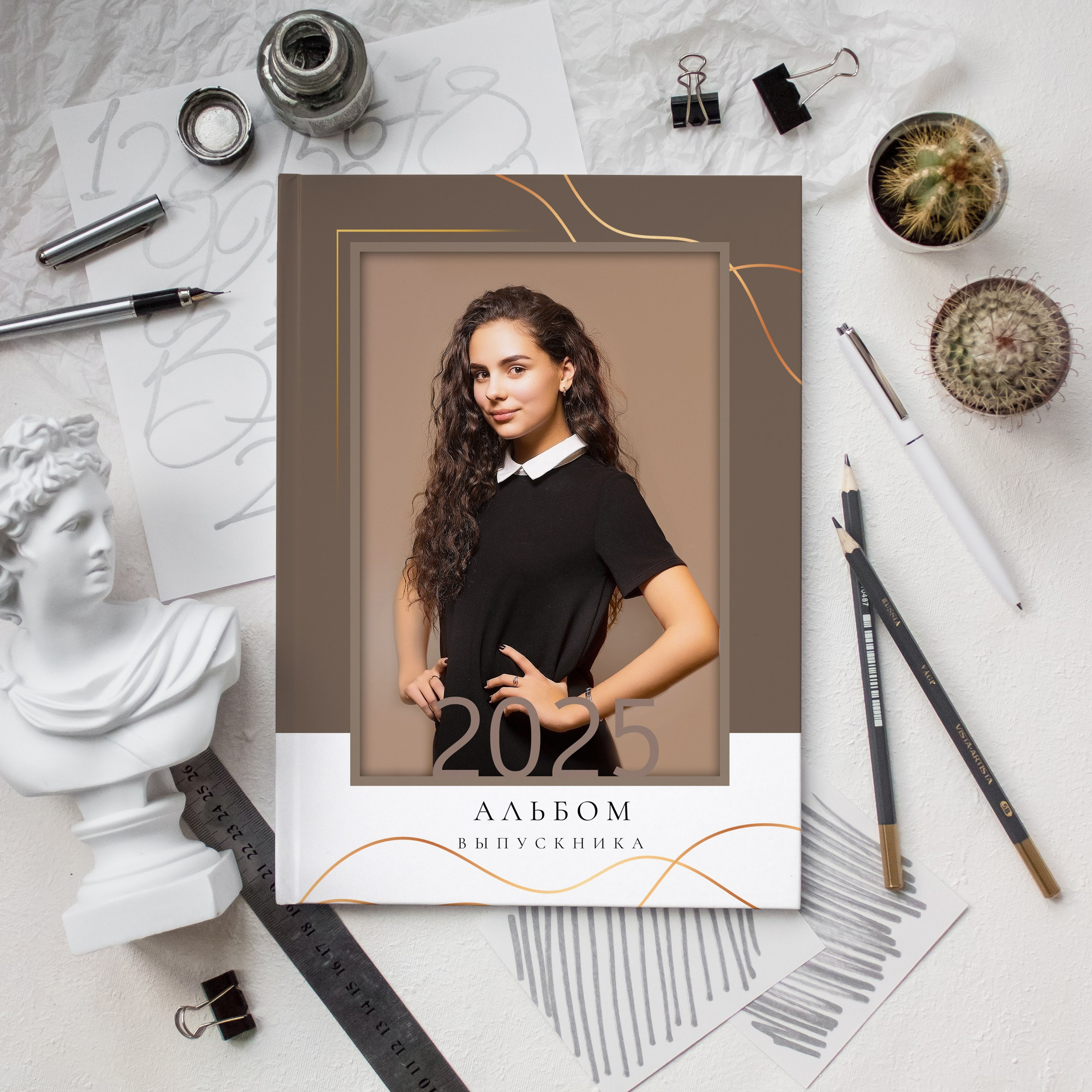 Альбом"Gold» 2100р.