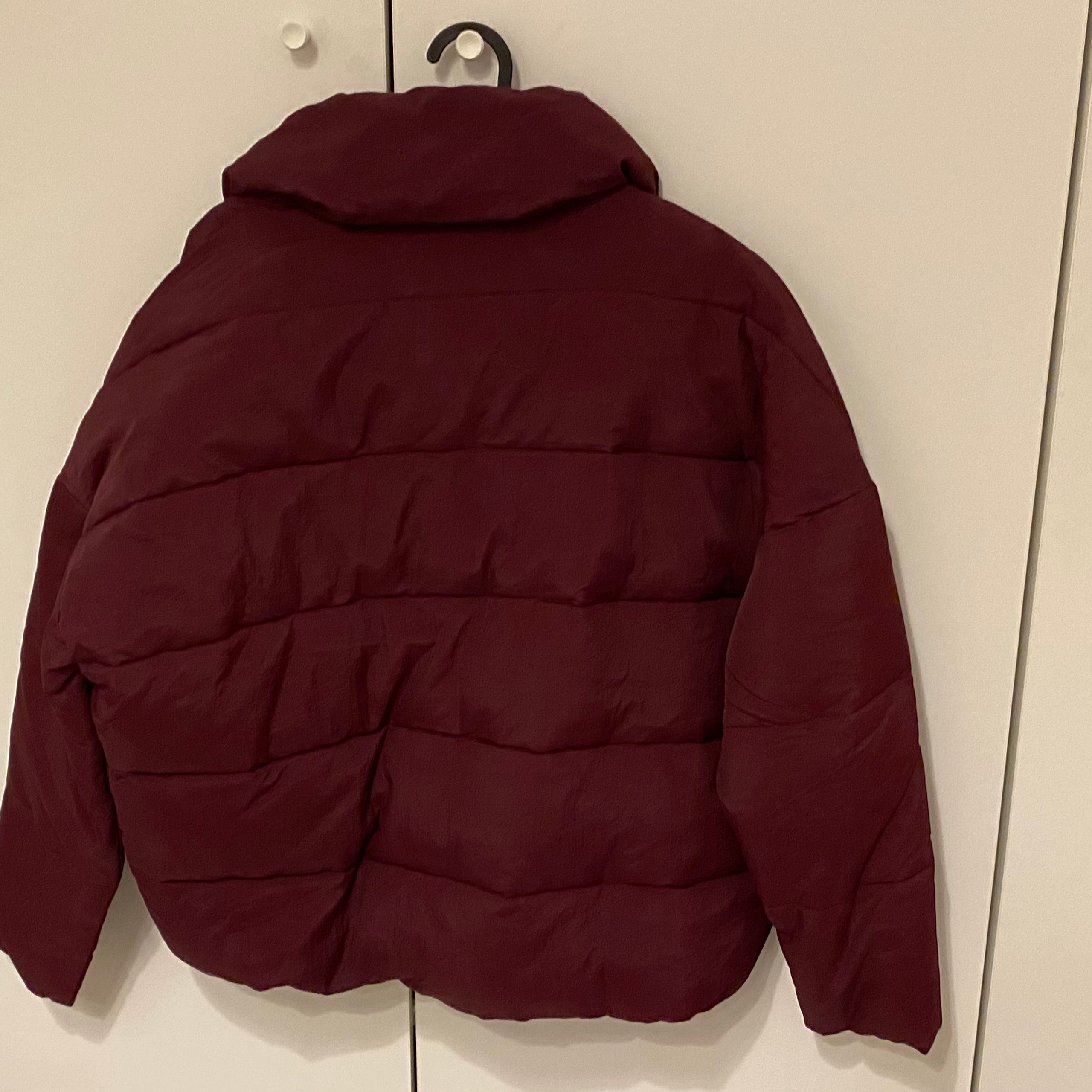 Демисезонная куртка Sinsay новая. Виктория Еремина — фотограф и видеограф в Москве