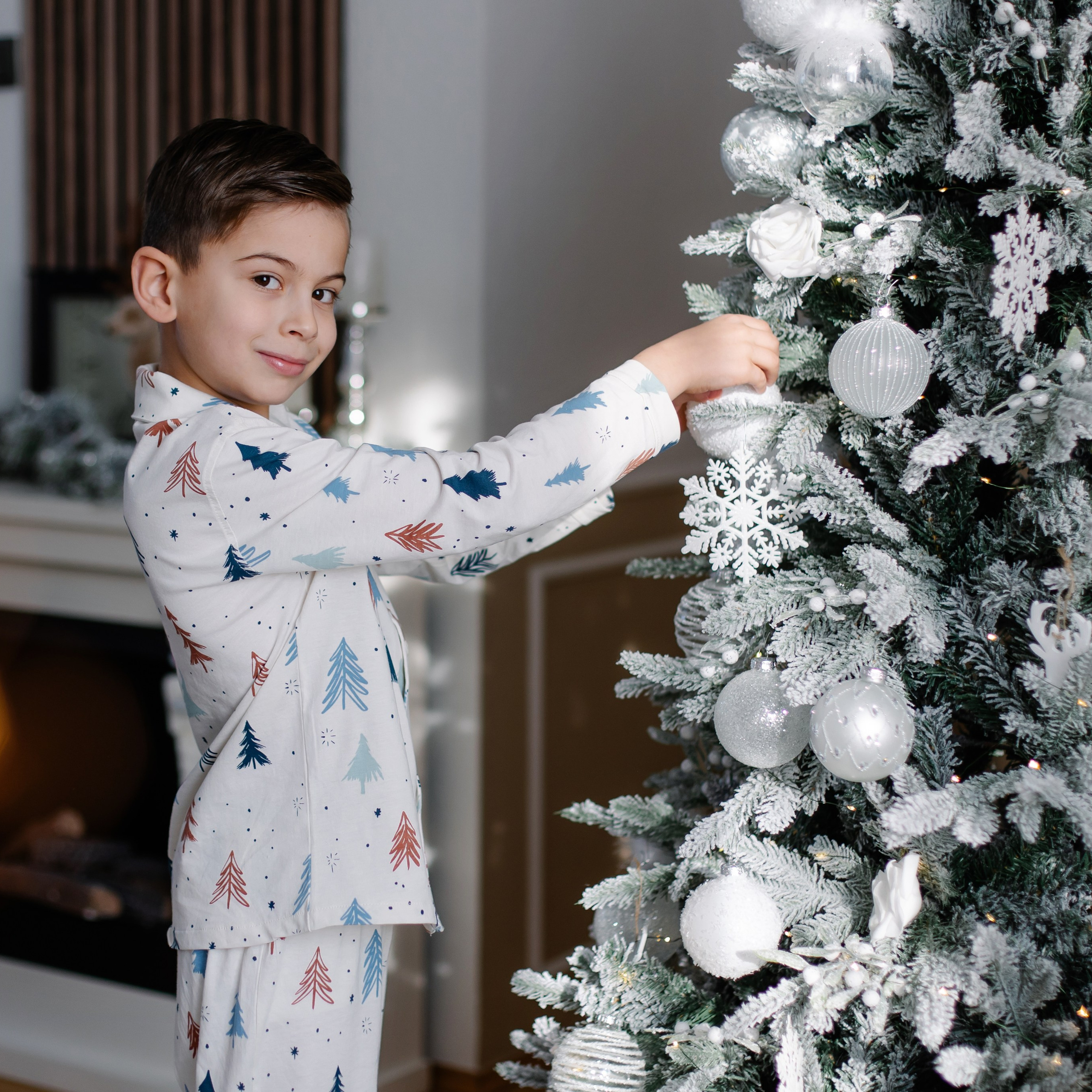 Gemütliches Weihnachtsfotoshooting zu Hause. Fotografin in München Dasha Antipina