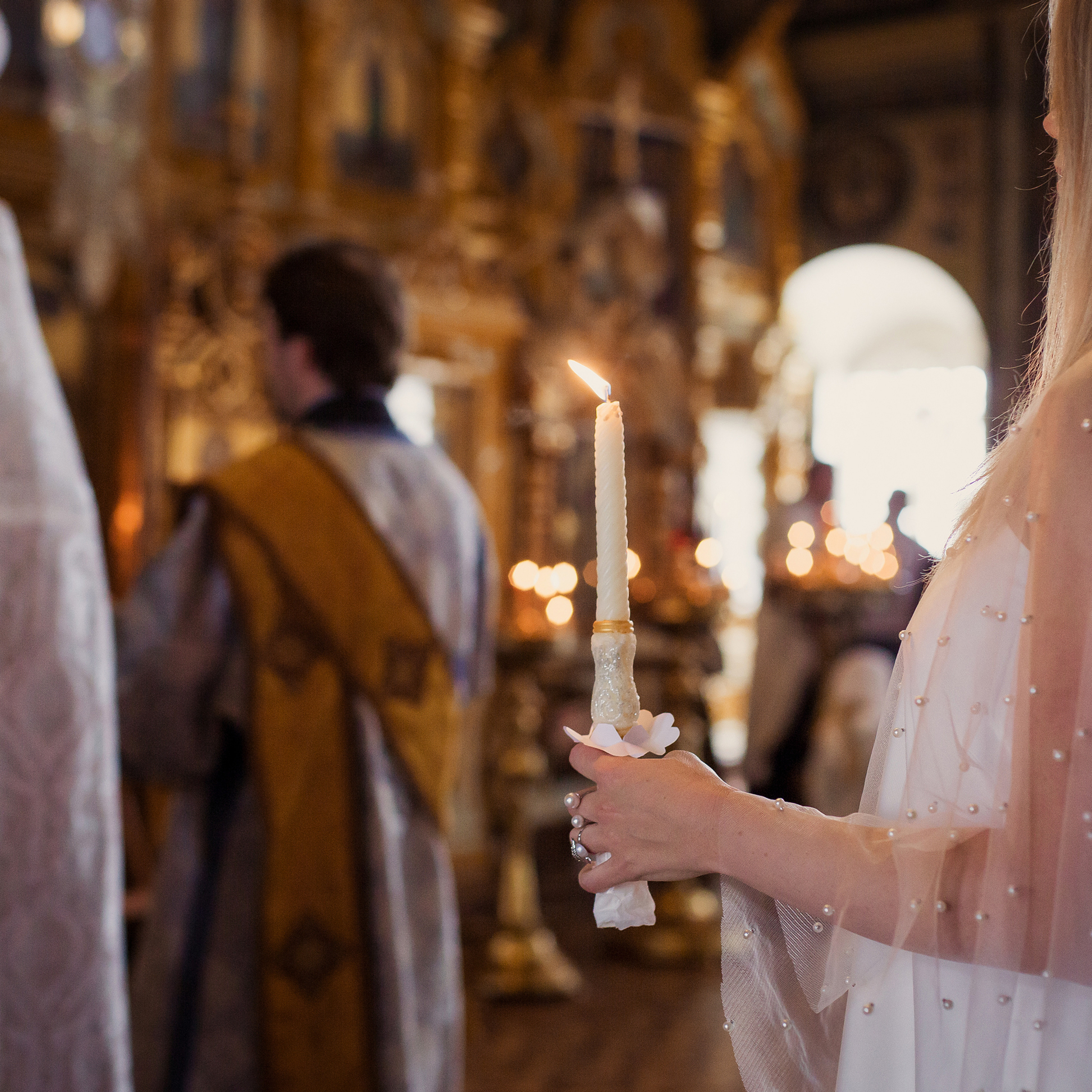 Trauung in der orthodoxen Kirche. Fotografin in München Dasha Antipina