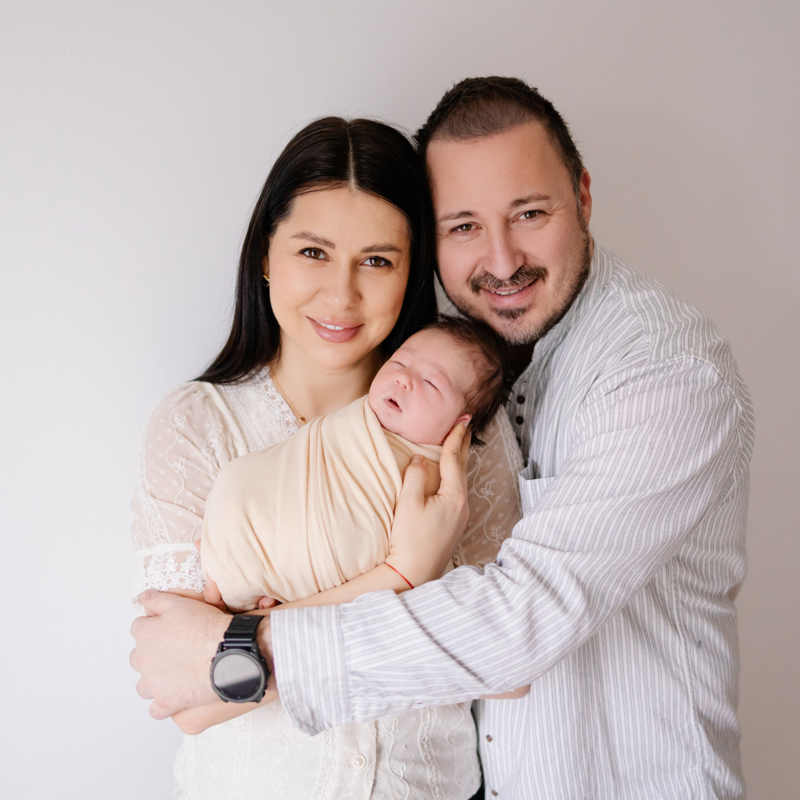 Lifestyle Newborn Fotoshooting. Fotografin in München Dasha Antipina