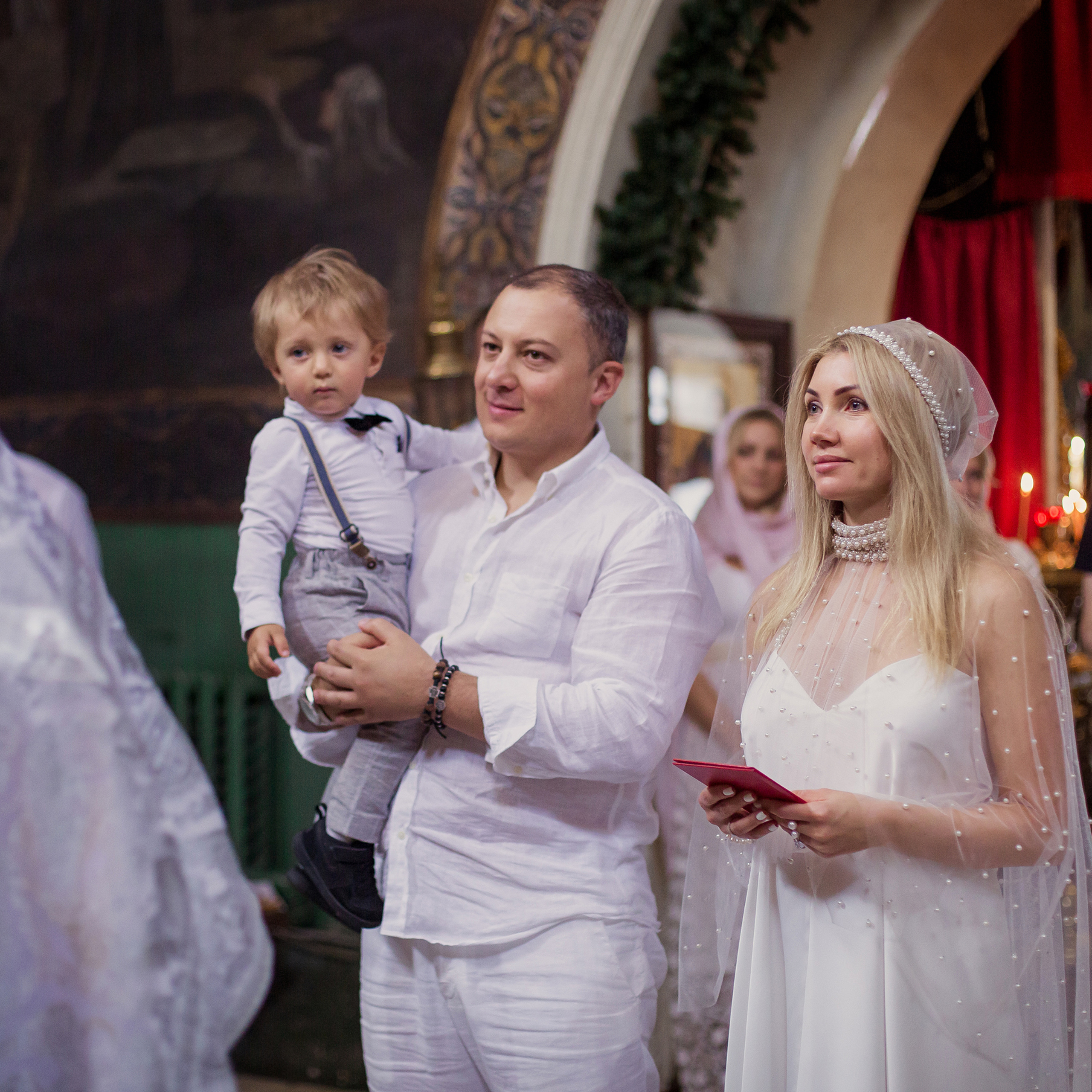 Trauung in der orthodoxen Kirche. Fotografin in München Dasha Antipina