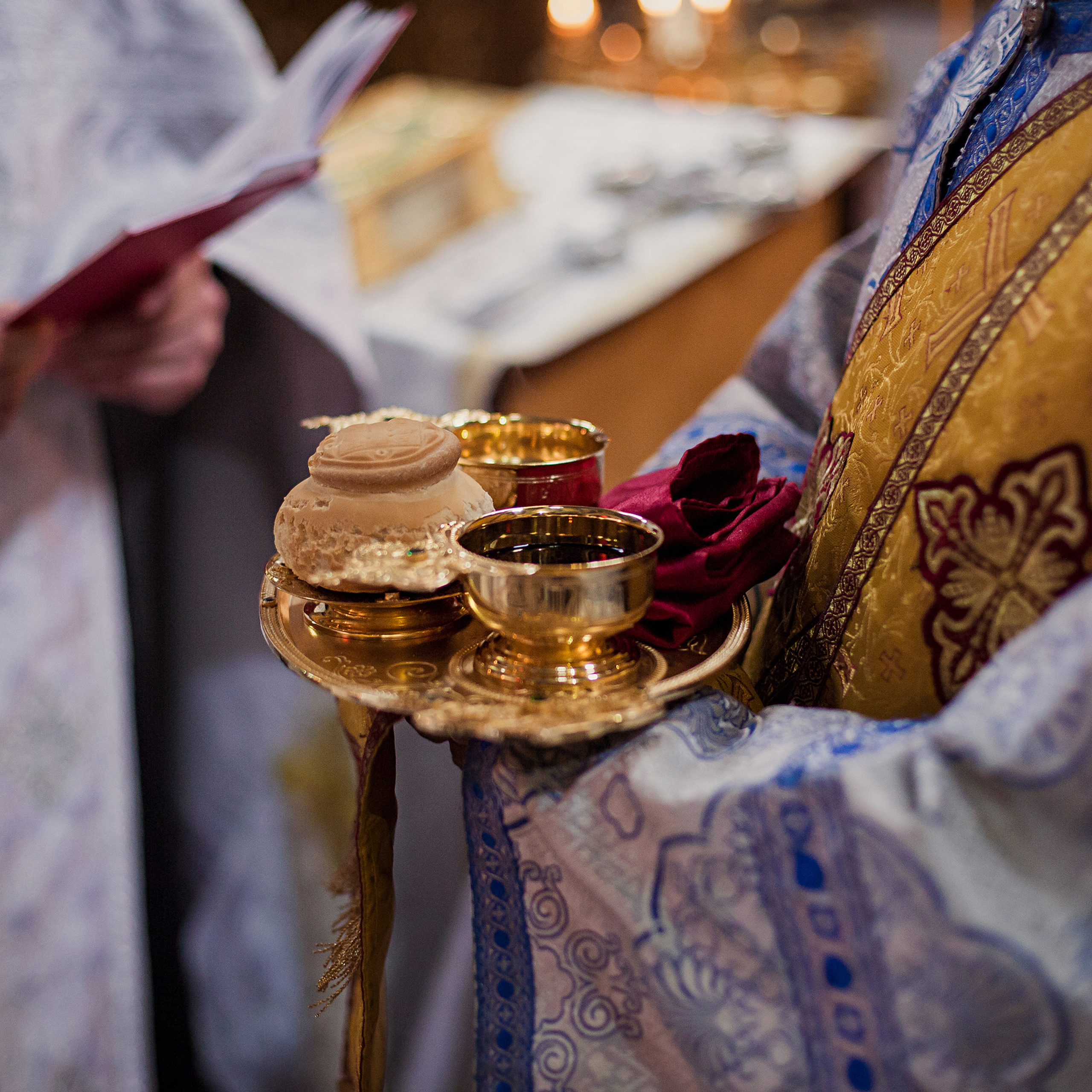 Trauung in der orthodoxen Kirche. Fotografin in München Dasha Antipina