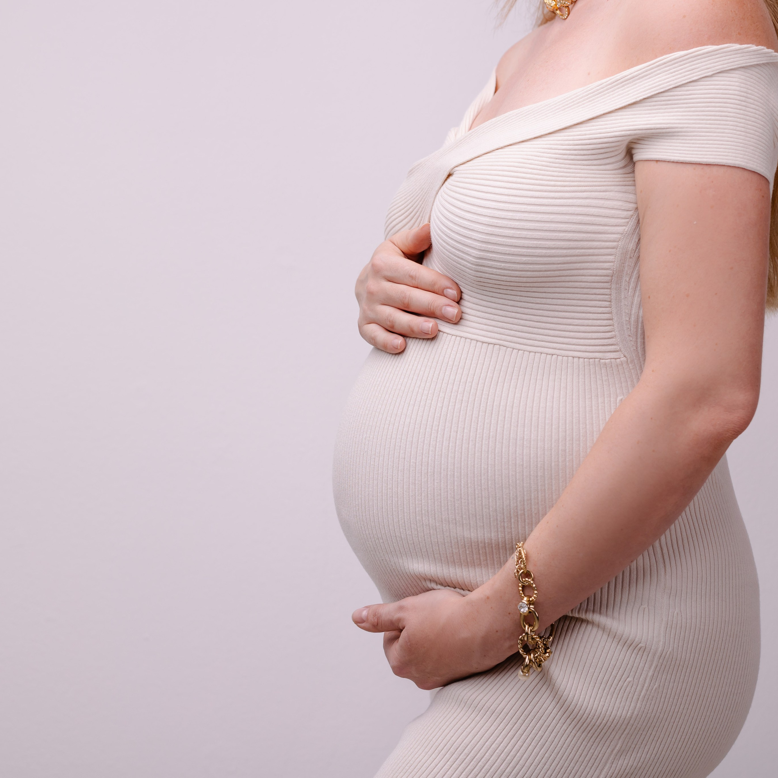 Schwangerschaft Fotoshooting. Fotografin in München Dasha Antipina