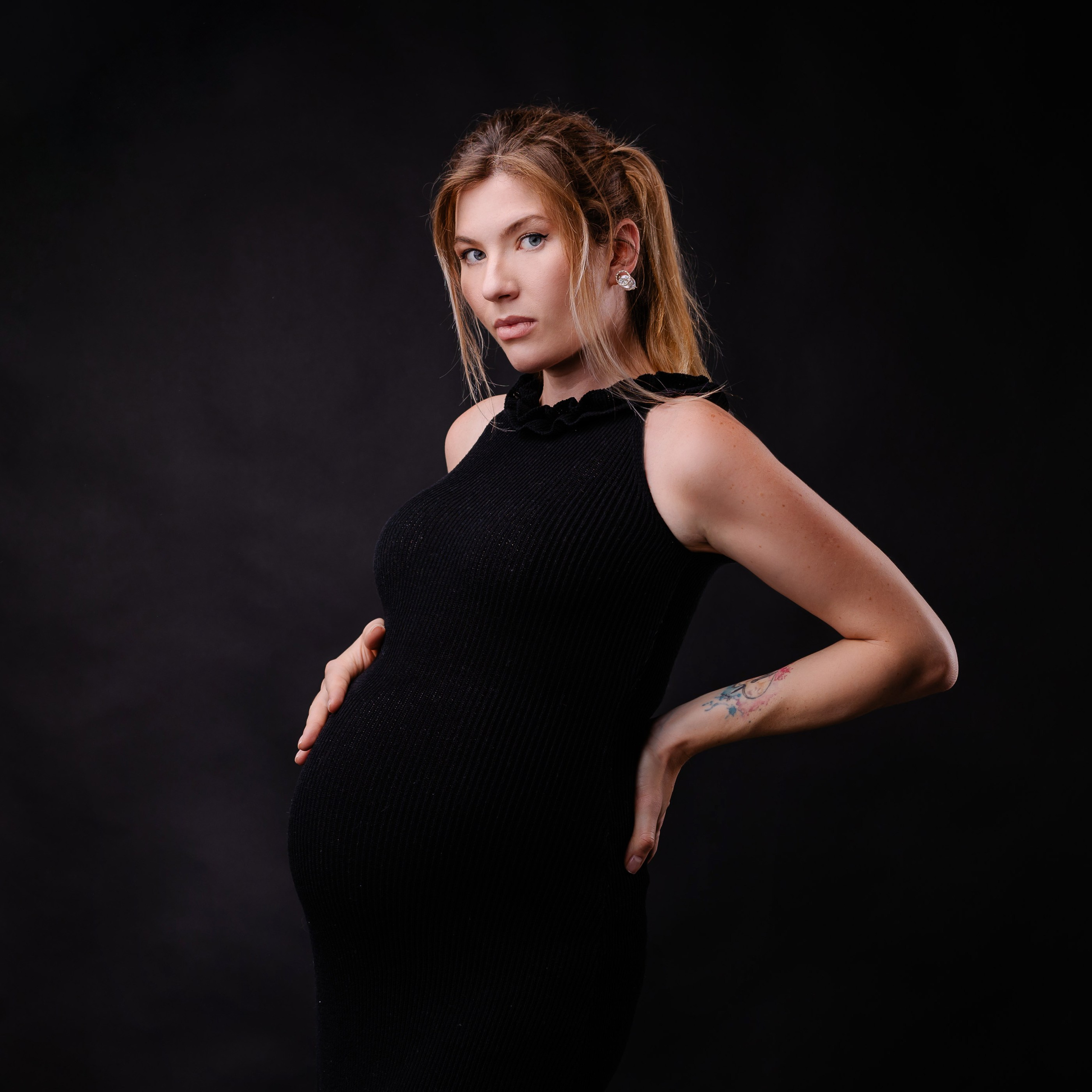 Schwangerschaft Fotoshooting. Fotografin in München Dasha Antipina