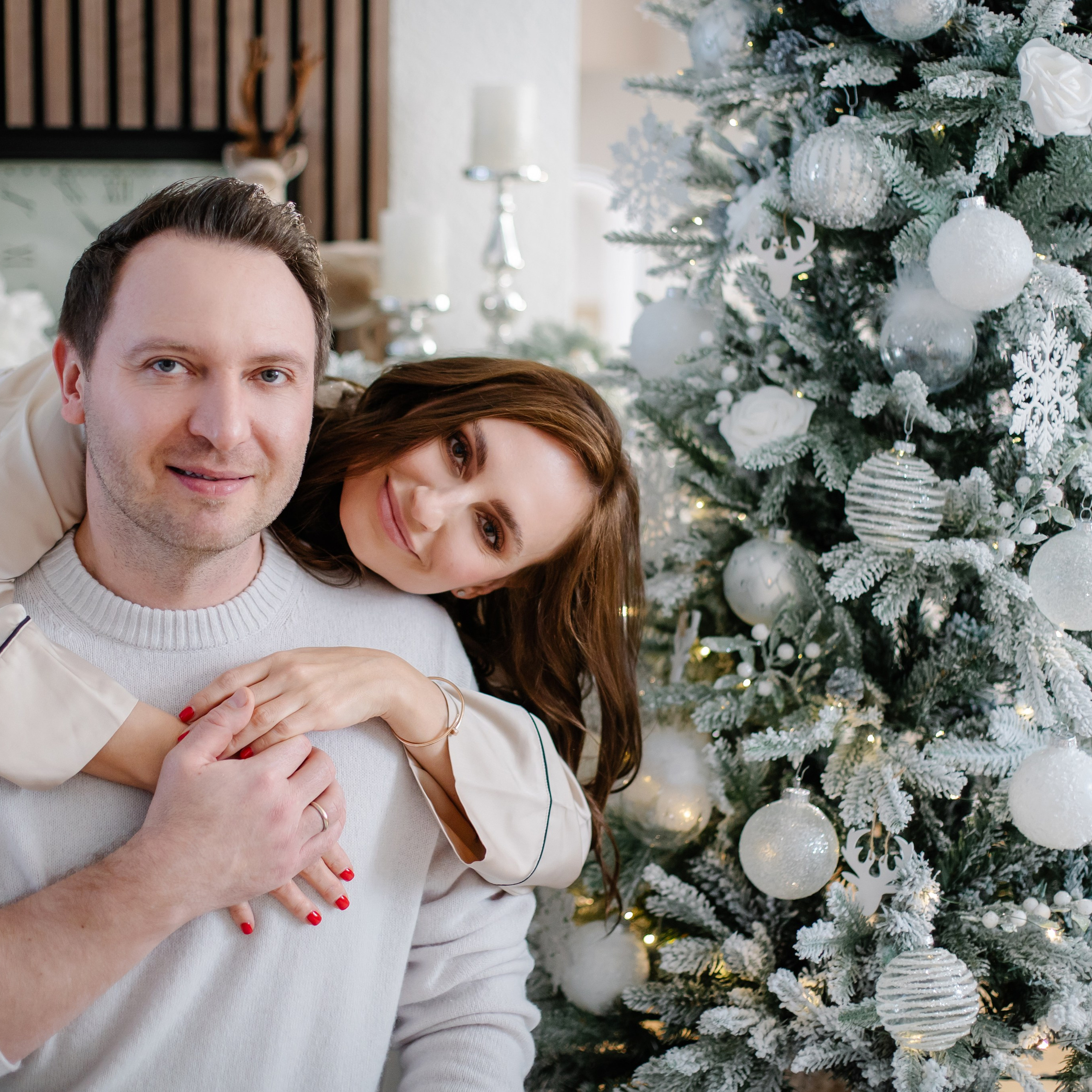 Gemütliches Weihnachtsfotoshooting zu Hause. Fotografin in München Dasha Antipina