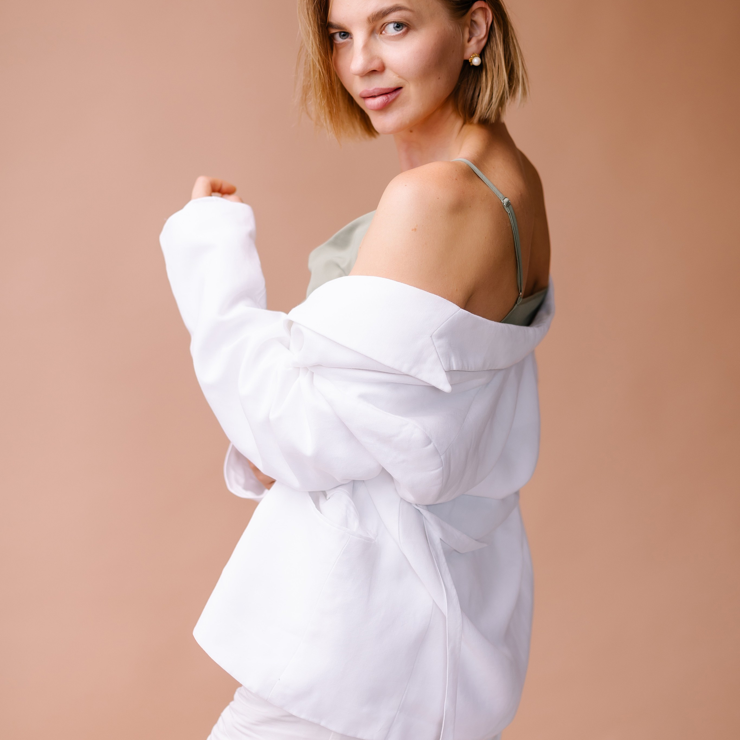 Portraitfotoshooting in meinem Mini-Studio in Ismaning. Fotografin in München Dasha Antipina