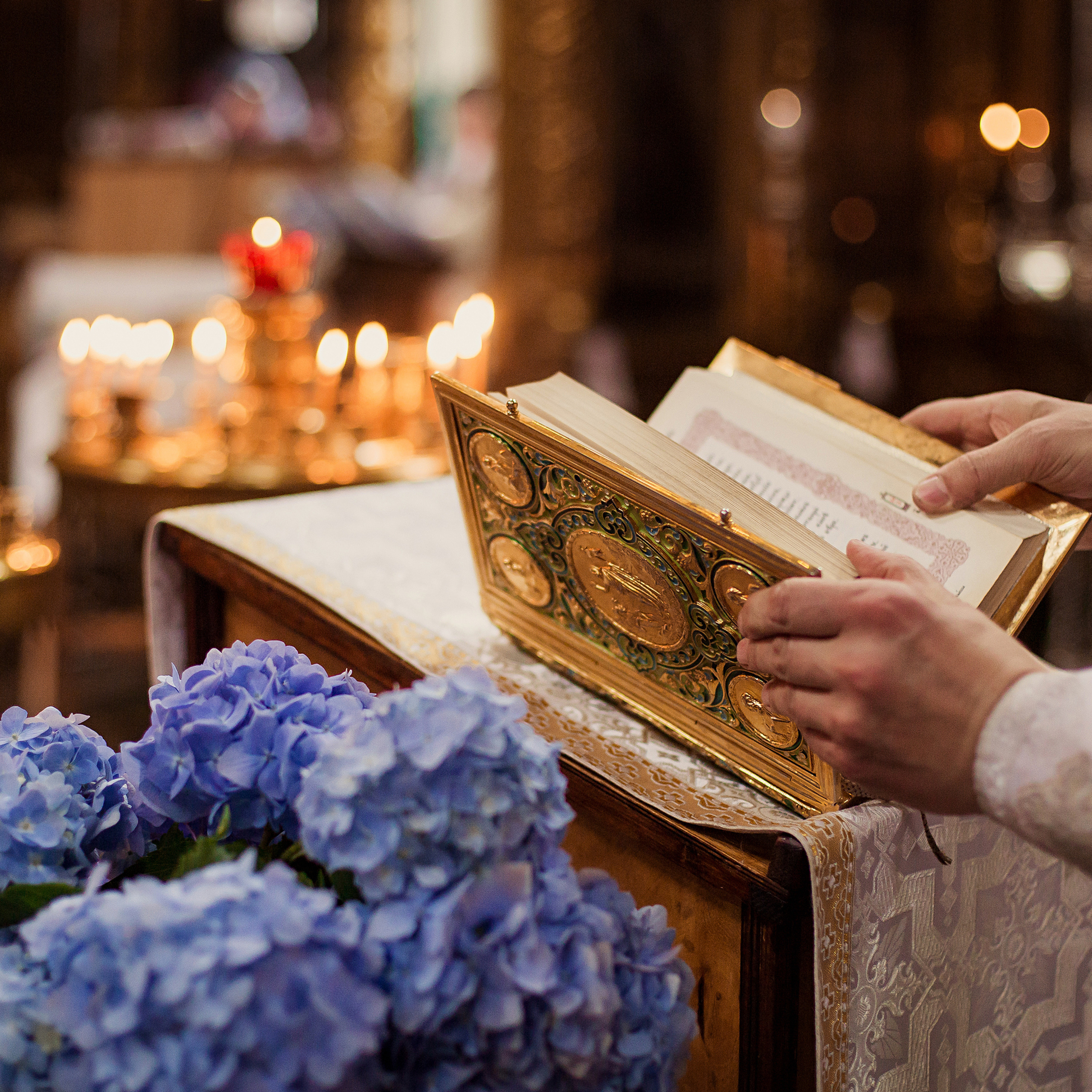 Trauung in der orthodoxen Kirche. Fotografin in München Dasha Antipina