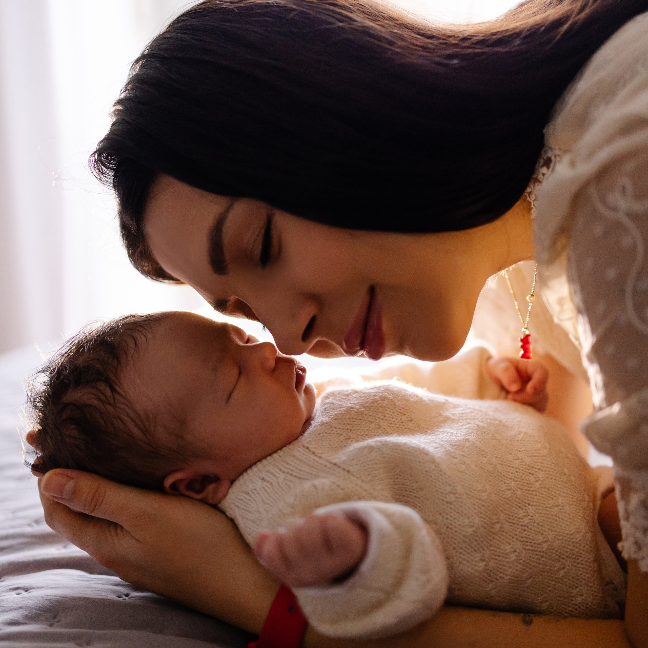 Lifestyle Newborn Fotoshooting. Fotografin in München Dasha Antipina