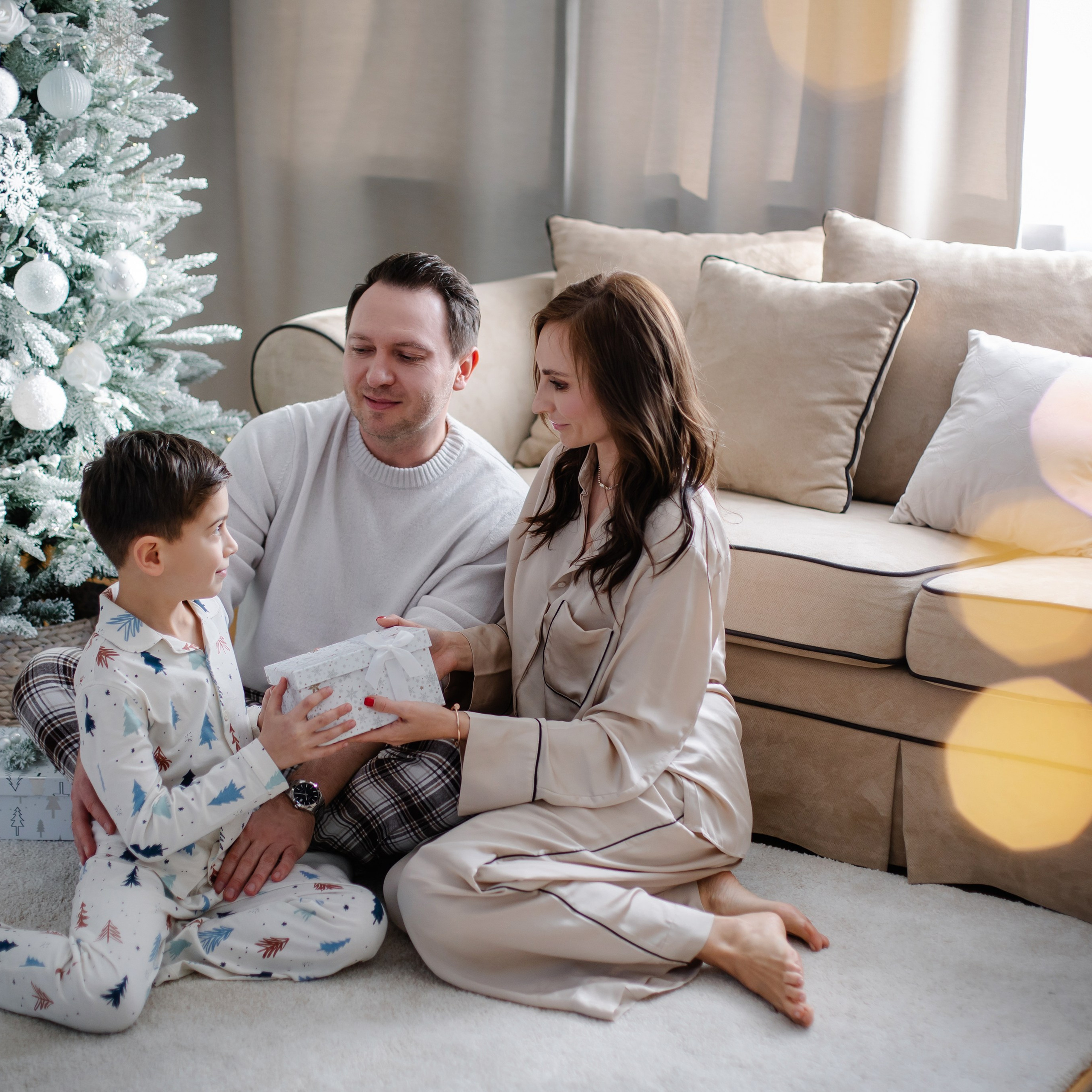 Gemütliches Weihnachtsfotoshooting zu Hause. Fotografin in München Dasha Antipina