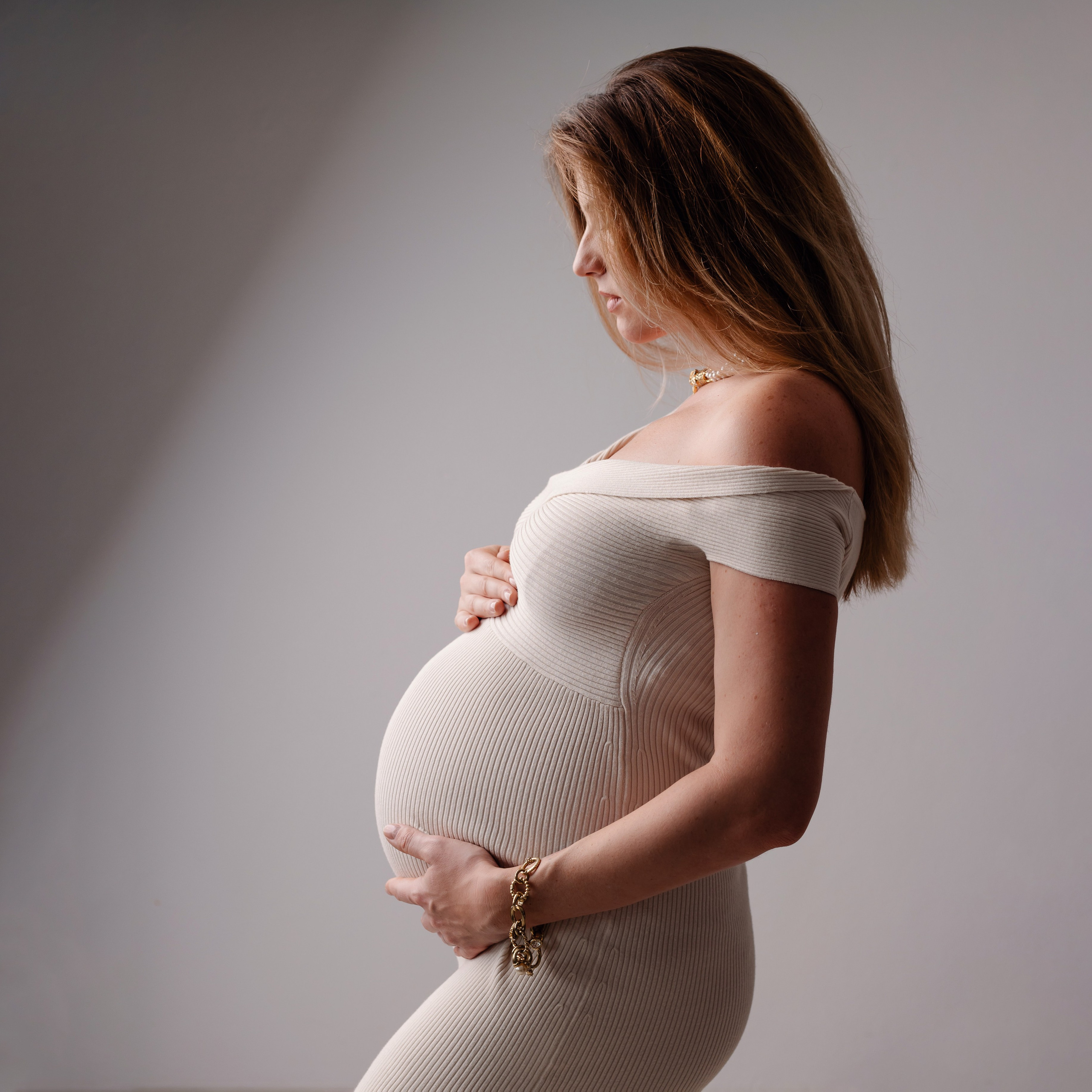 Schwangerschaft Fotoshooting. Fotografin in München Dasha Antipina