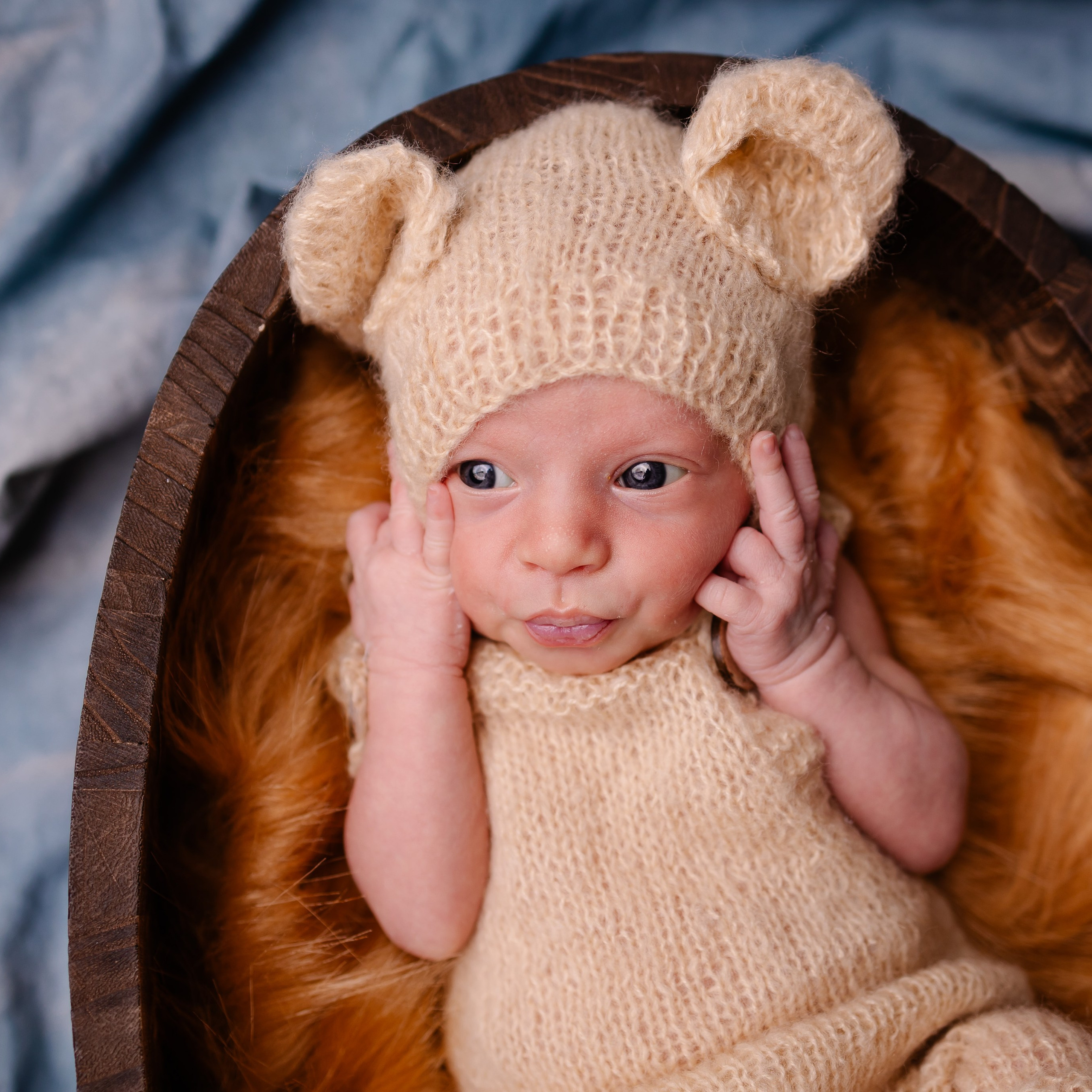 Klassisches Newborn -Fotoshooting. Fotografin in München Dasha Antipina