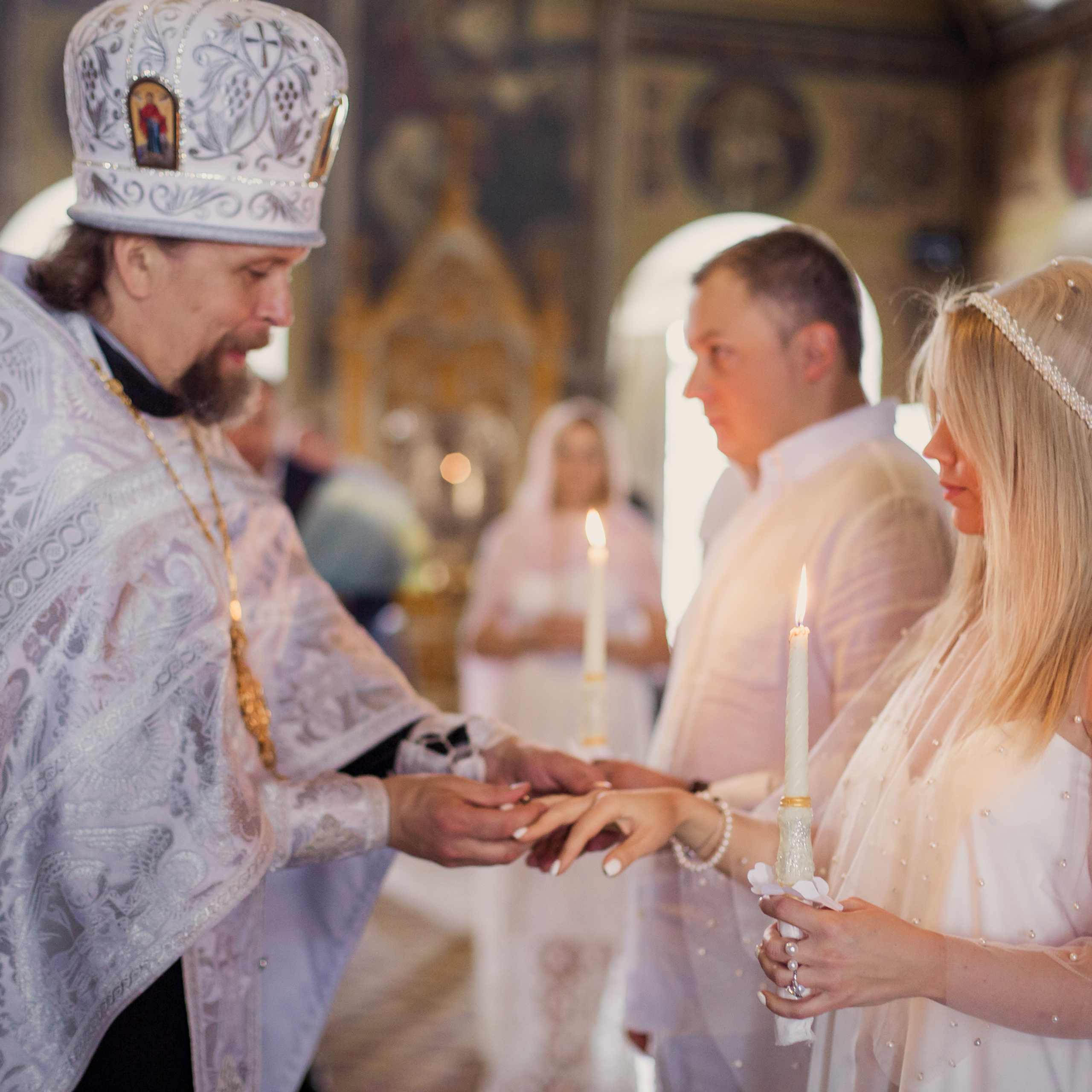 Trauung in der orthodoxen Kirche. Fotografin in München Dasha Antipina