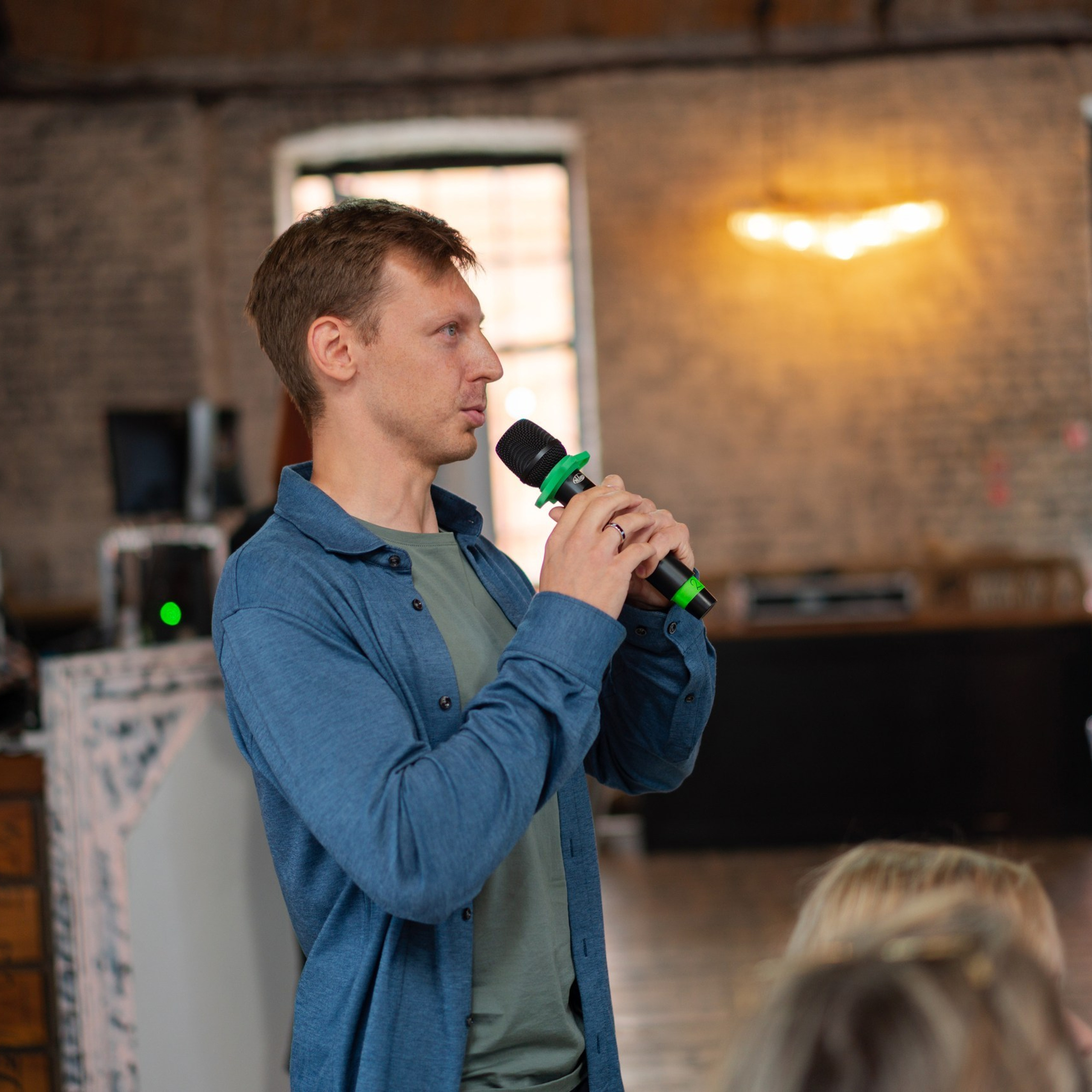 Фотограф на деловое мероприятие, выставку, форум. Репортажный фотограф Измалков Артем