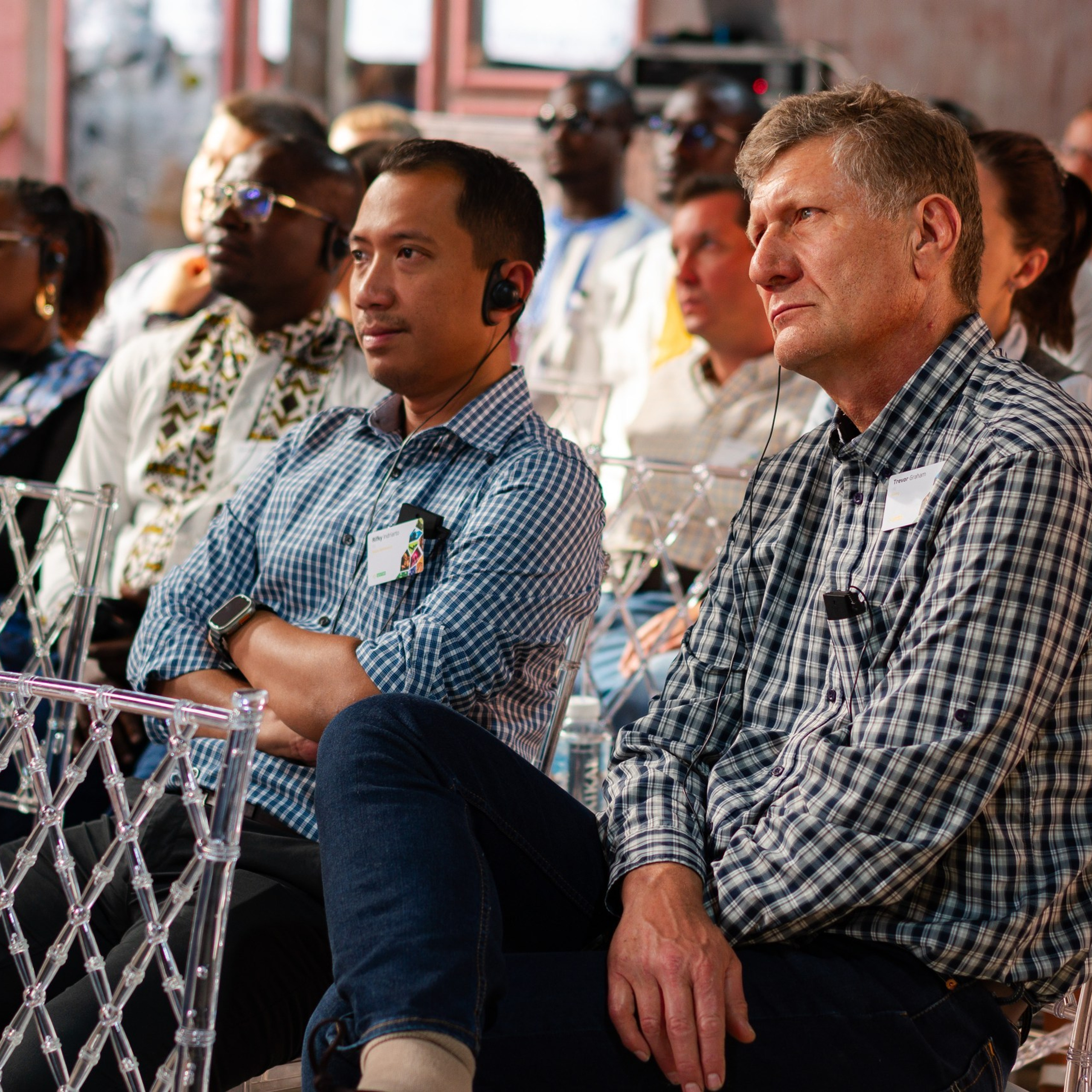 Фотограф на деловое мероприятие, выставку, форум. Репортажный фотограф Измалков Артем