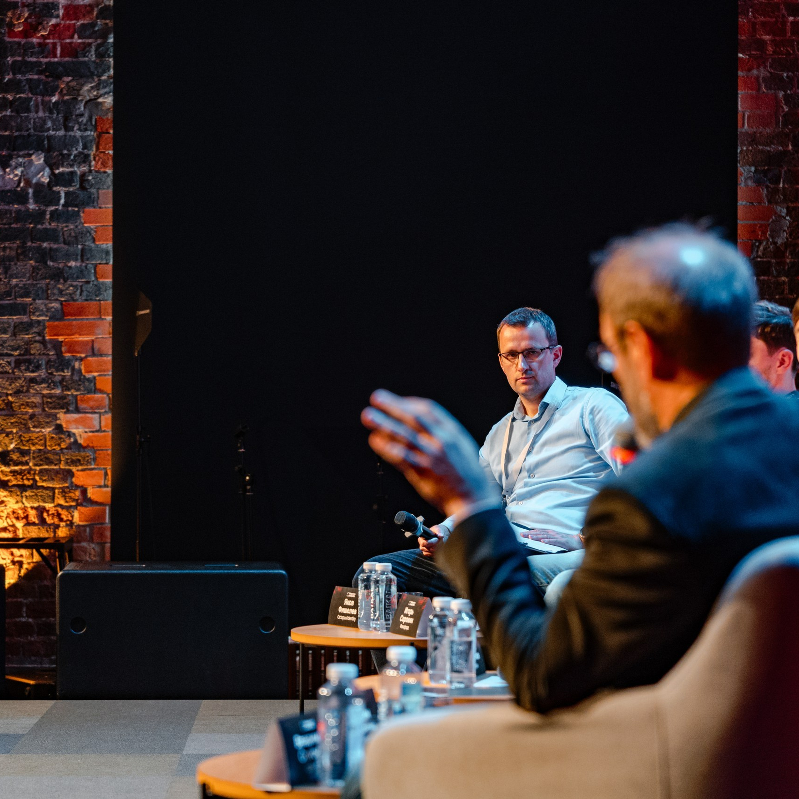 Фотограф на деловое мероприятие, выставку, форум. Репортажный фотограф Измалков Артем