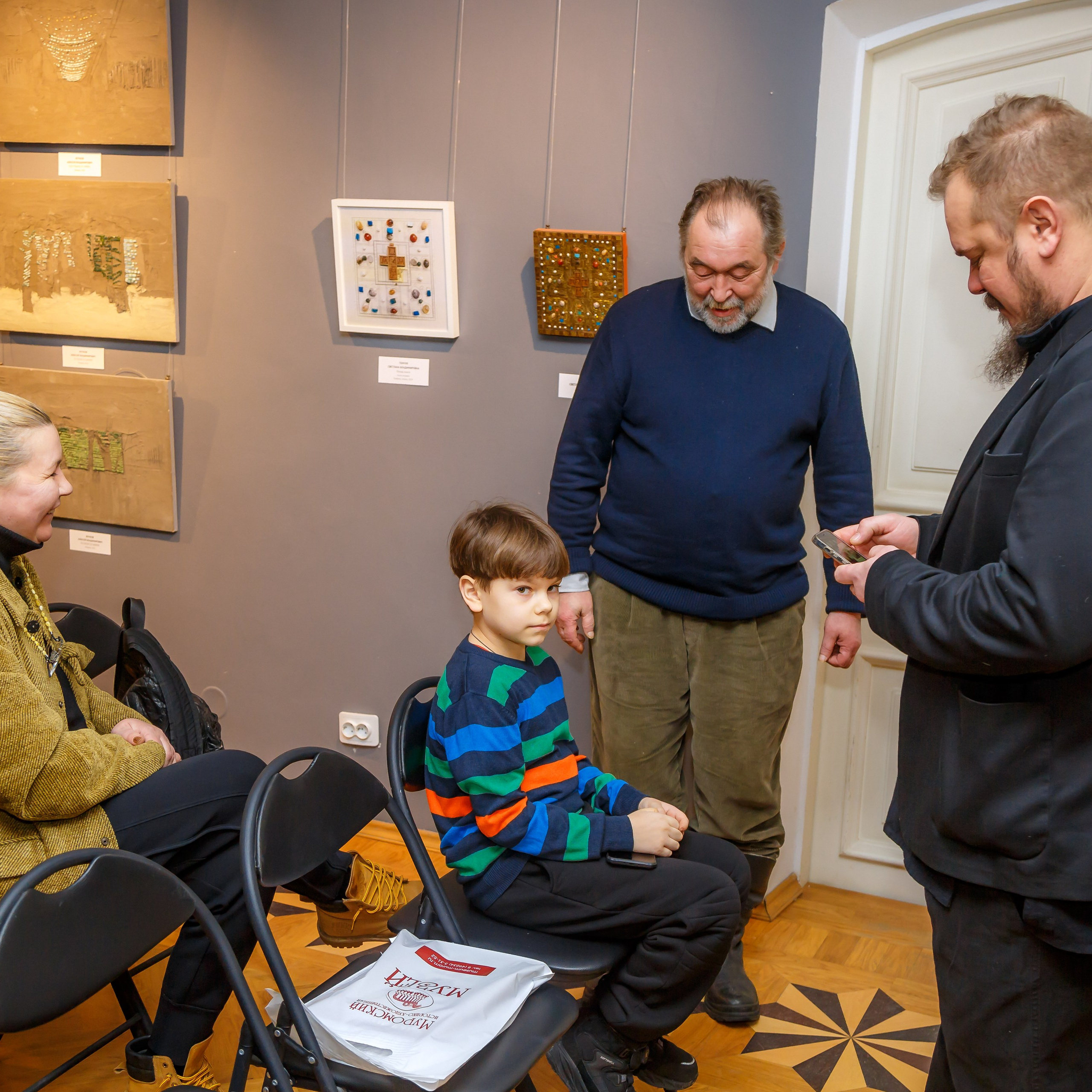 КАМЕНЬ/НОЖНИЦЫ/БУМАГА г. Муром. Ассоциация художников монументалистов г. Москва