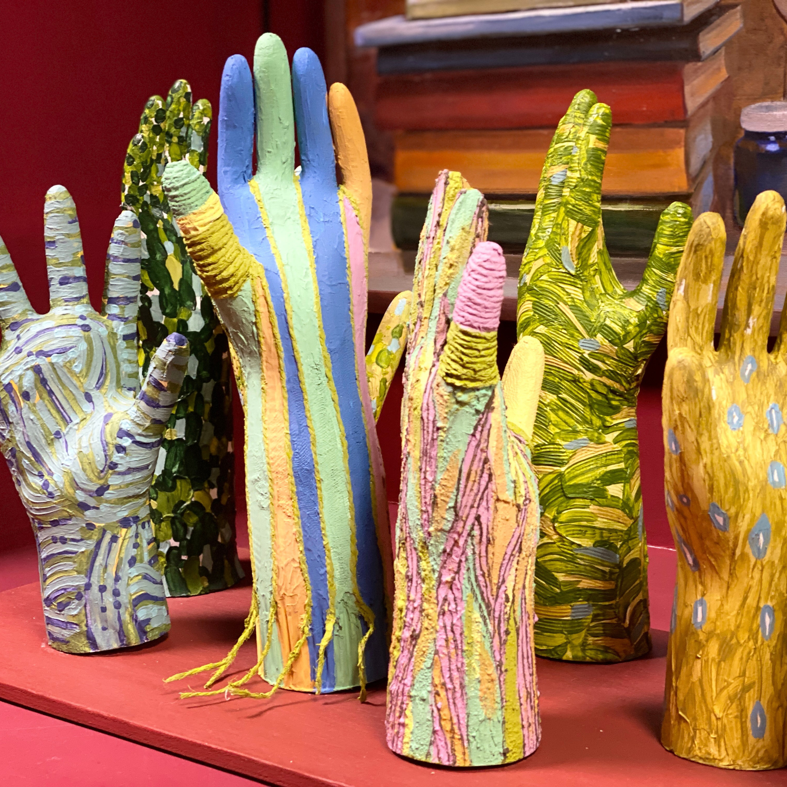 Выставка «Руки — наш язык». Ассоциация художников монументалистов г. Москва