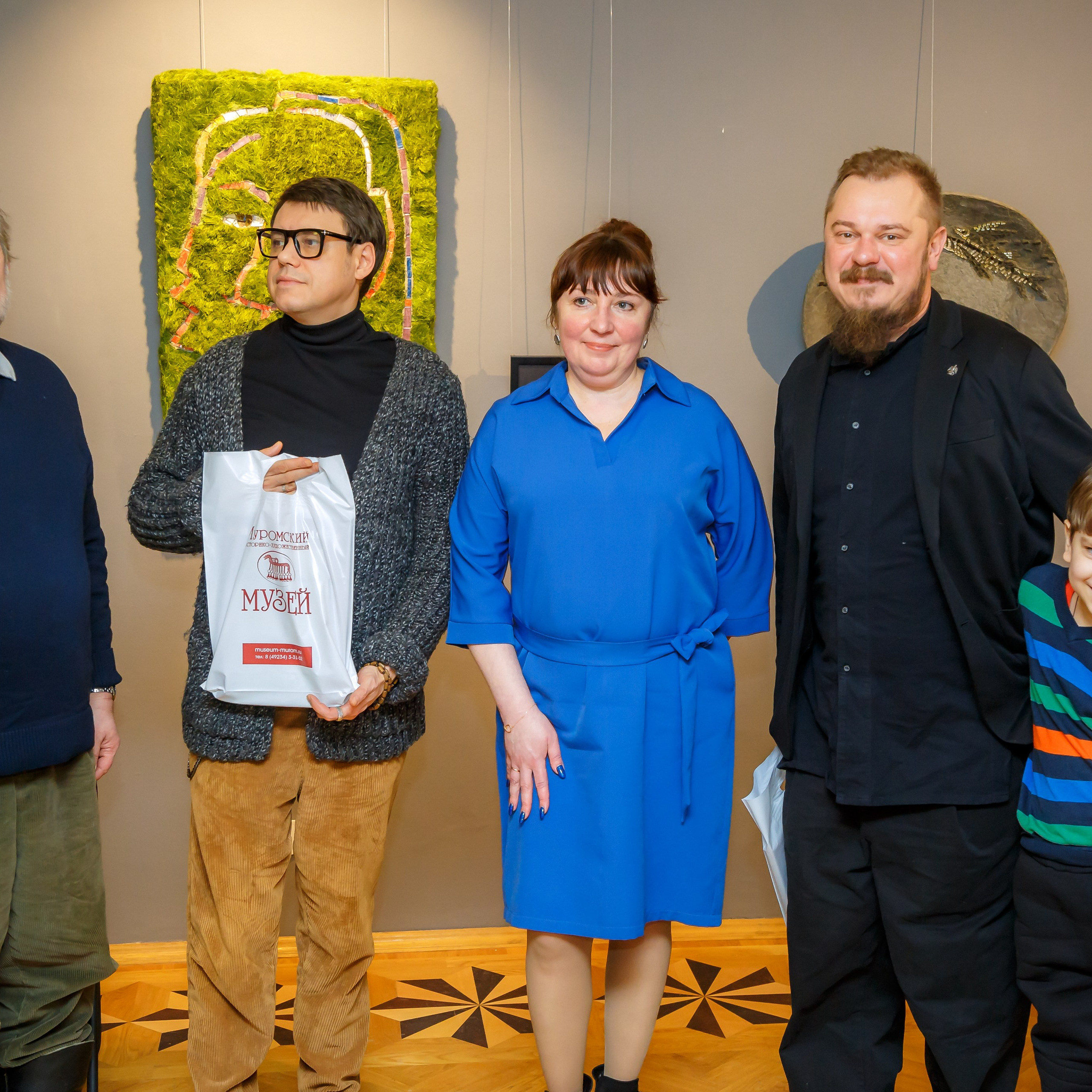 КАМЕНЬ/НОЖНИЦЫ/БУМАГА г. Муром. Ассоциация художников монументалистов г. Москва