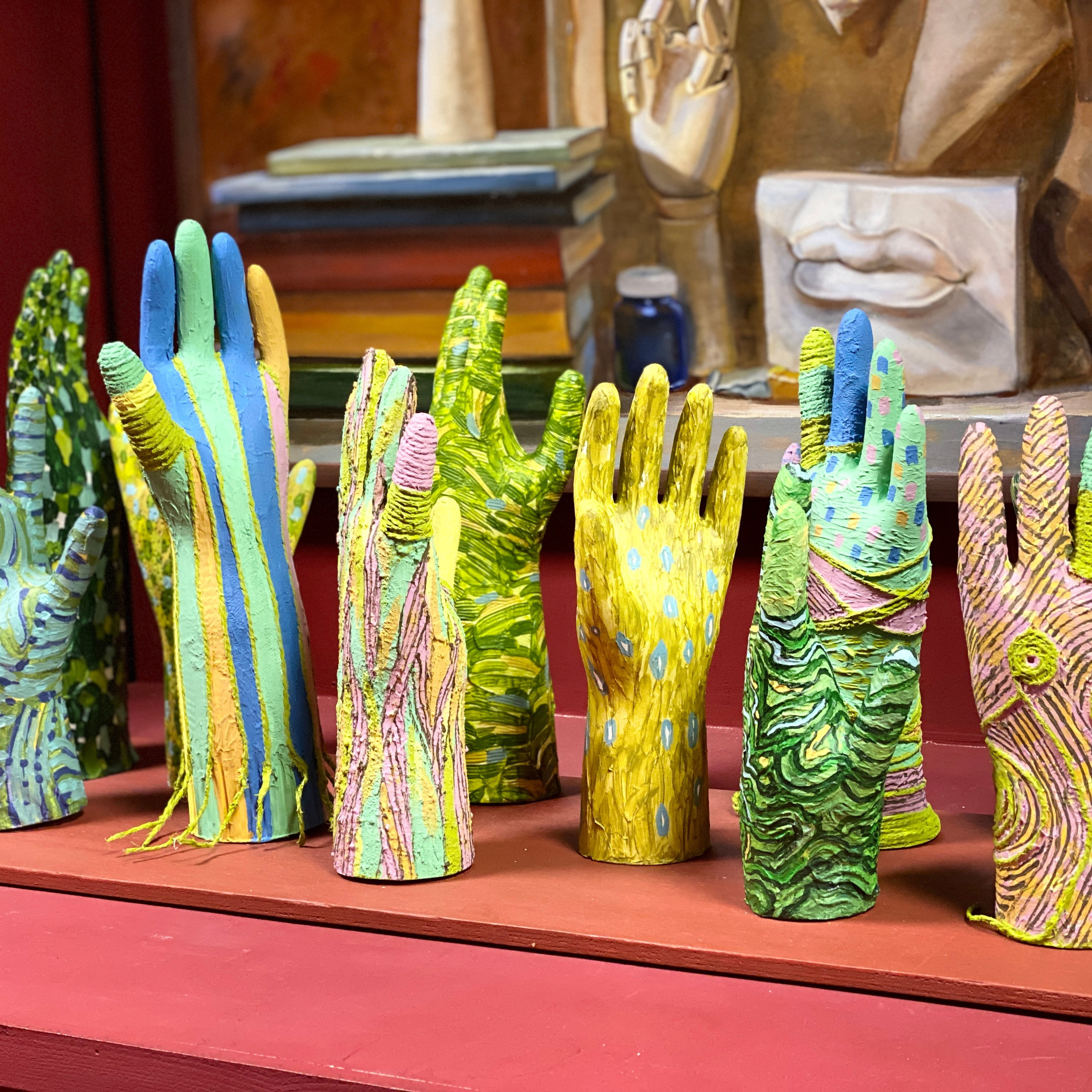 Выставка «Руки — наш язык». Ассоциация художников монументалистов г. Москва