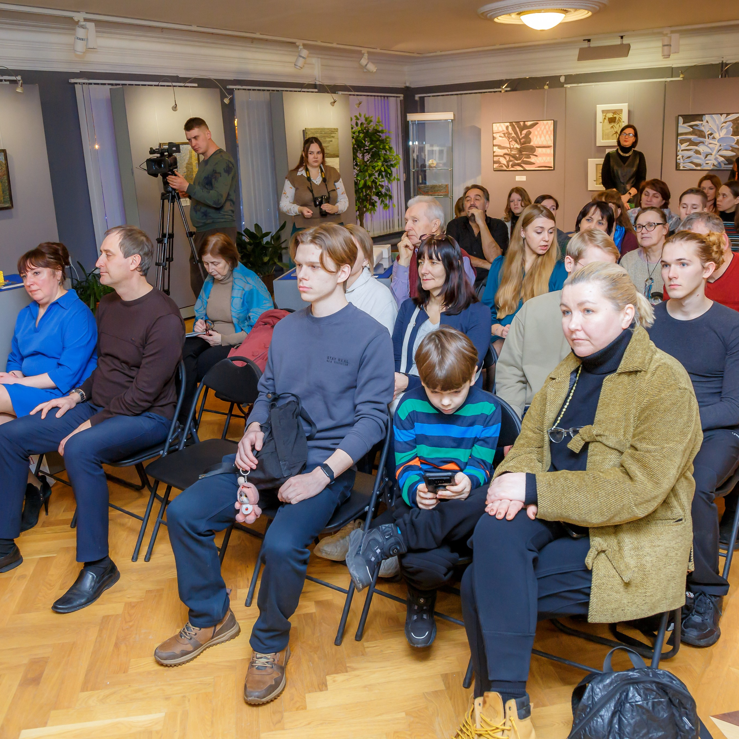 КАМЕНЬ/НОЖНИЦЫ/БУМАГА г. Муром. Ассоциация художников монументалистов г. Москва