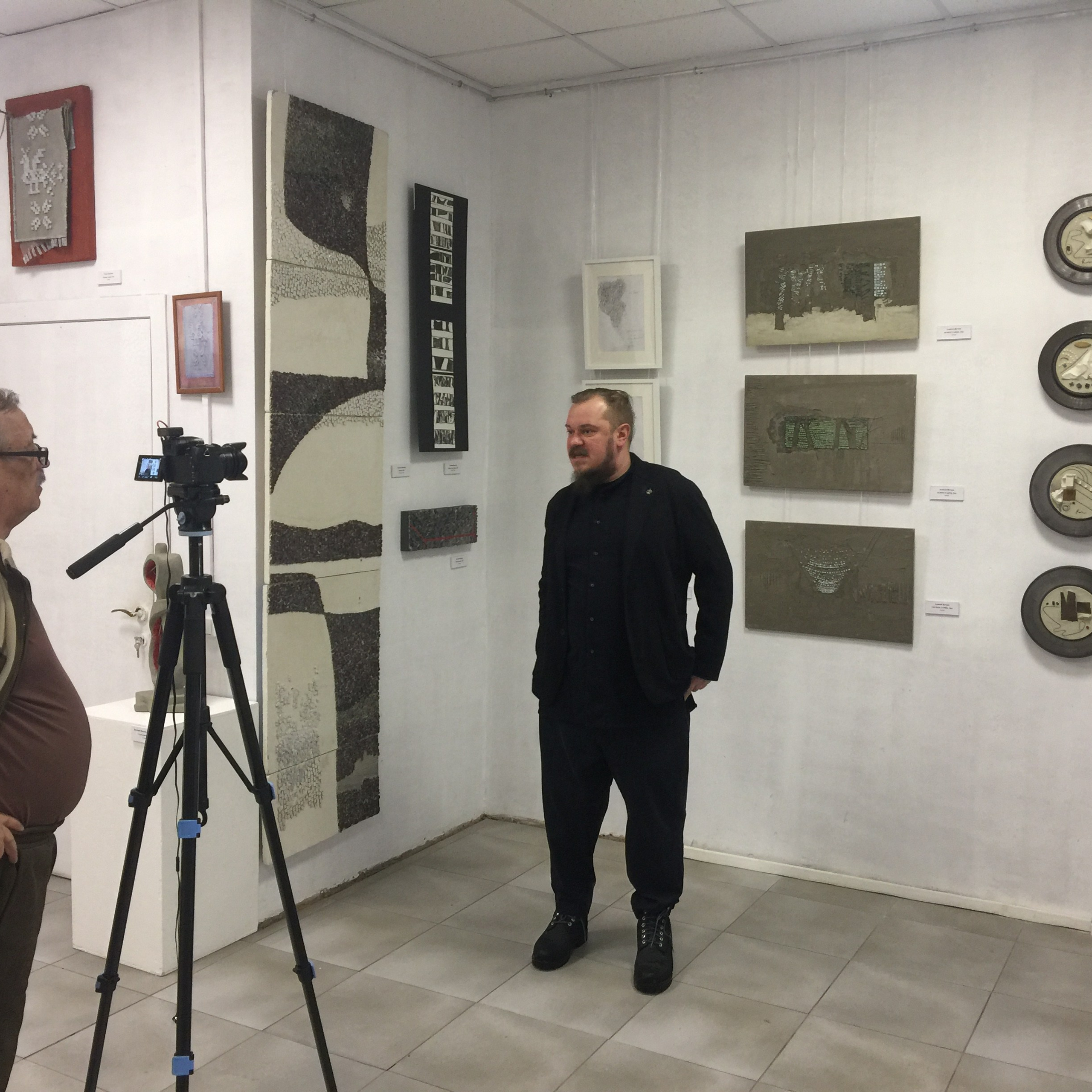 Выставка «КАМЕНЬ. НОЖНИЦЫ. БУМАГА». Ассоциация художников монументалистов г. Москва