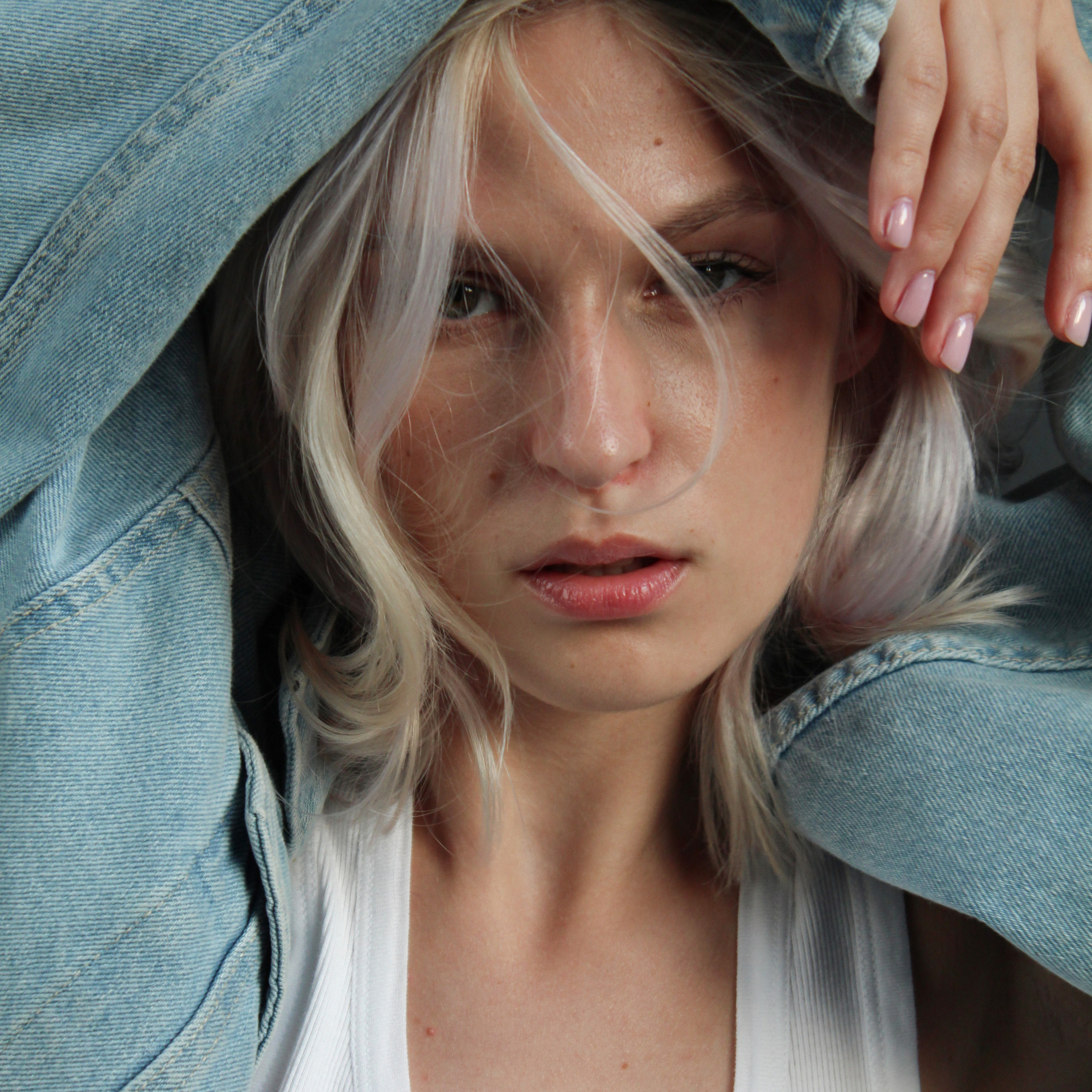 Портрет в студии. Анна