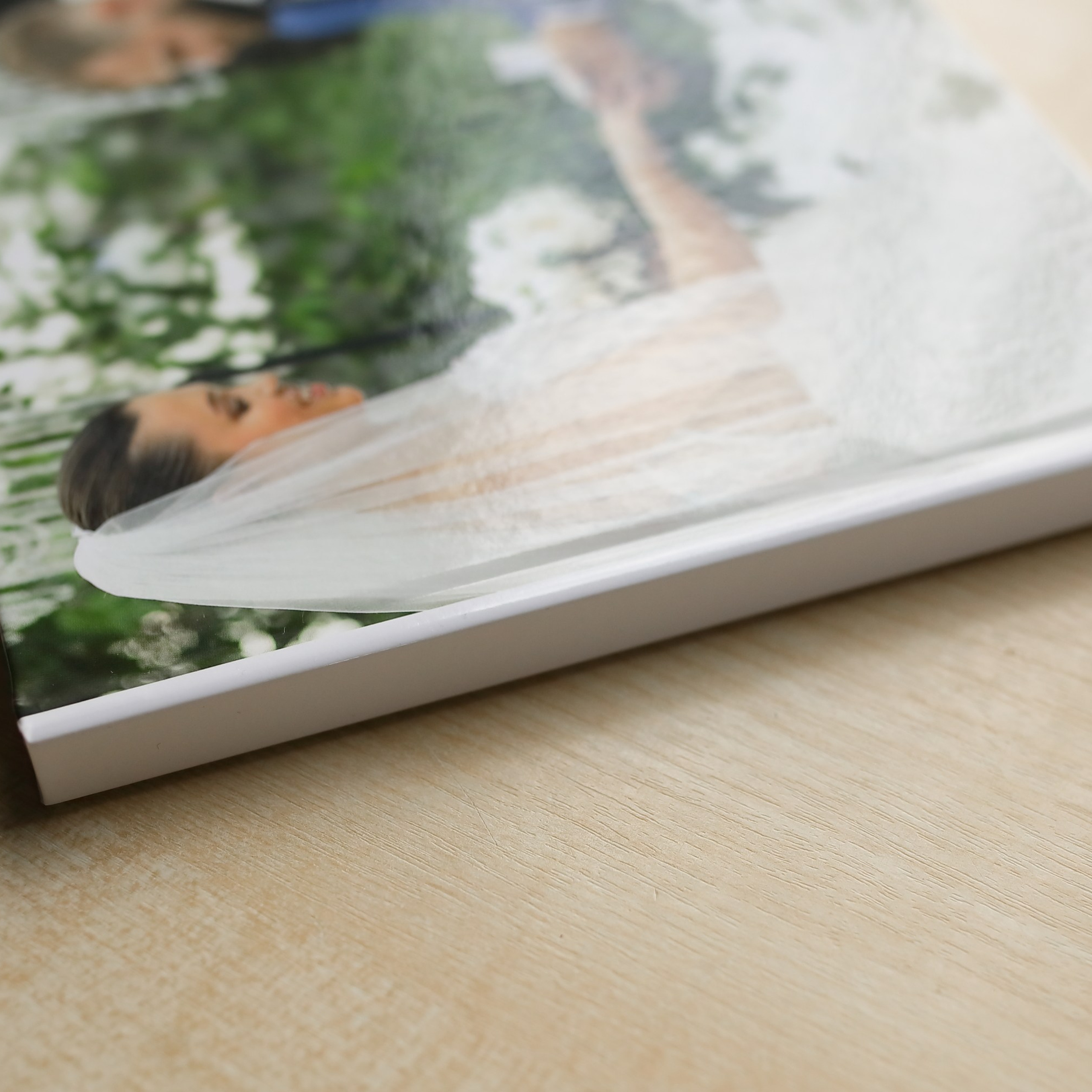 Свадебная фотокнига. Свадебный и семейный фотограф и видеограф в Екатеринбурге Полянские Тимур и Анастасия