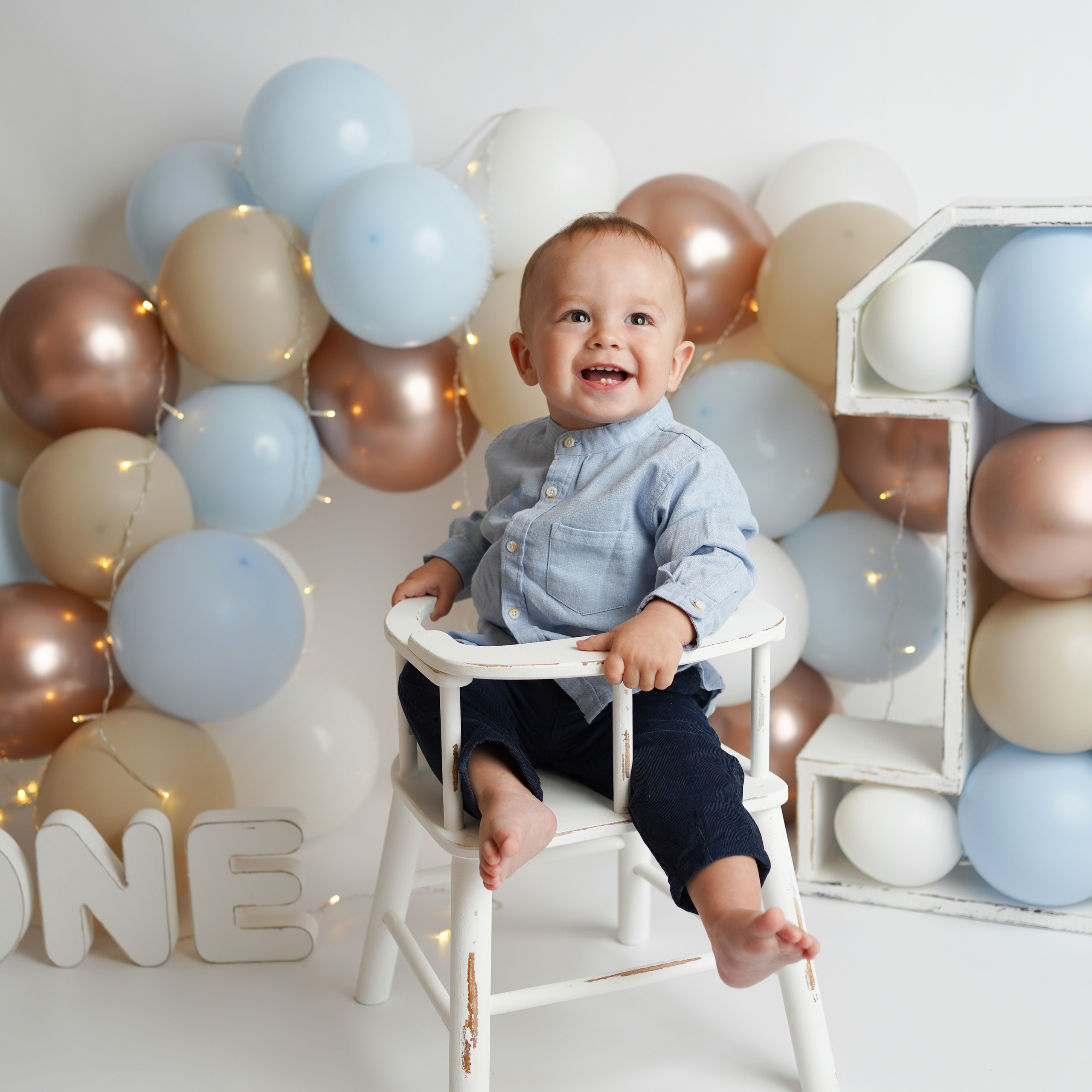 Мирон с родителями приехал на фотосессию Первый годик