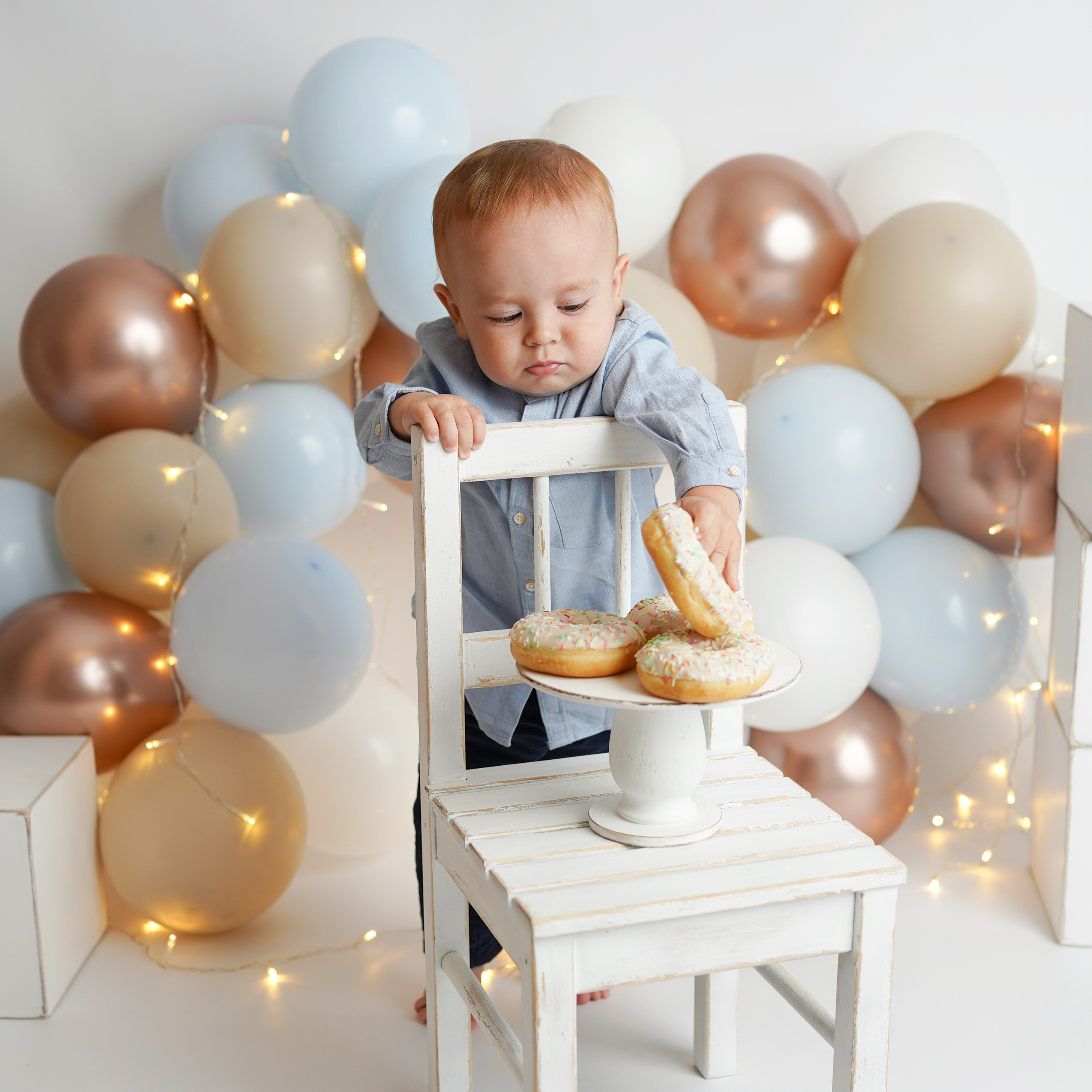 Фотосессия Первый годик Мирона в детской фотостудии. Детский фотограф и фотограф новорожденных в Калининград Оксана Иваний