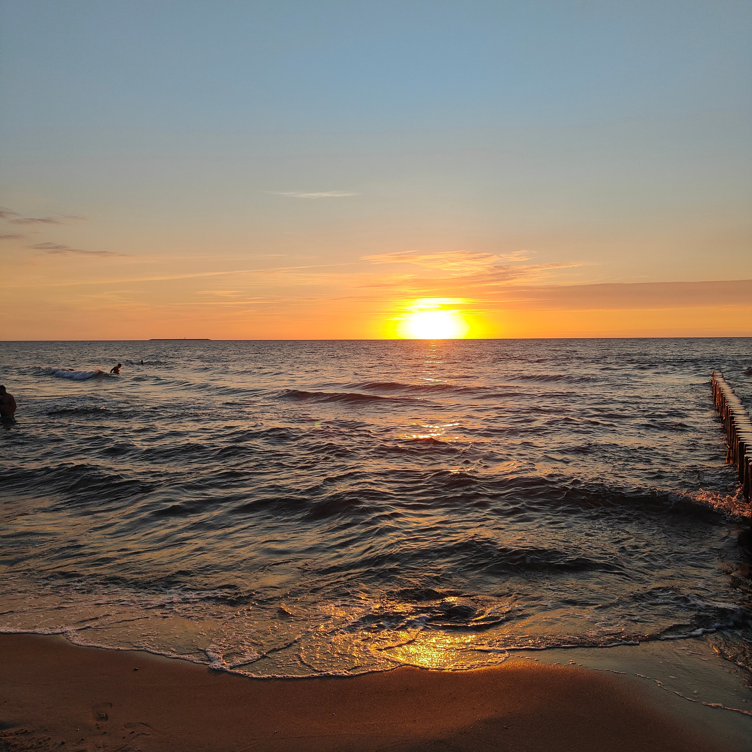 Пляжный отдых в Янтарном и закат в Зеленоградске. Фотограф-документалист Мария Осокина