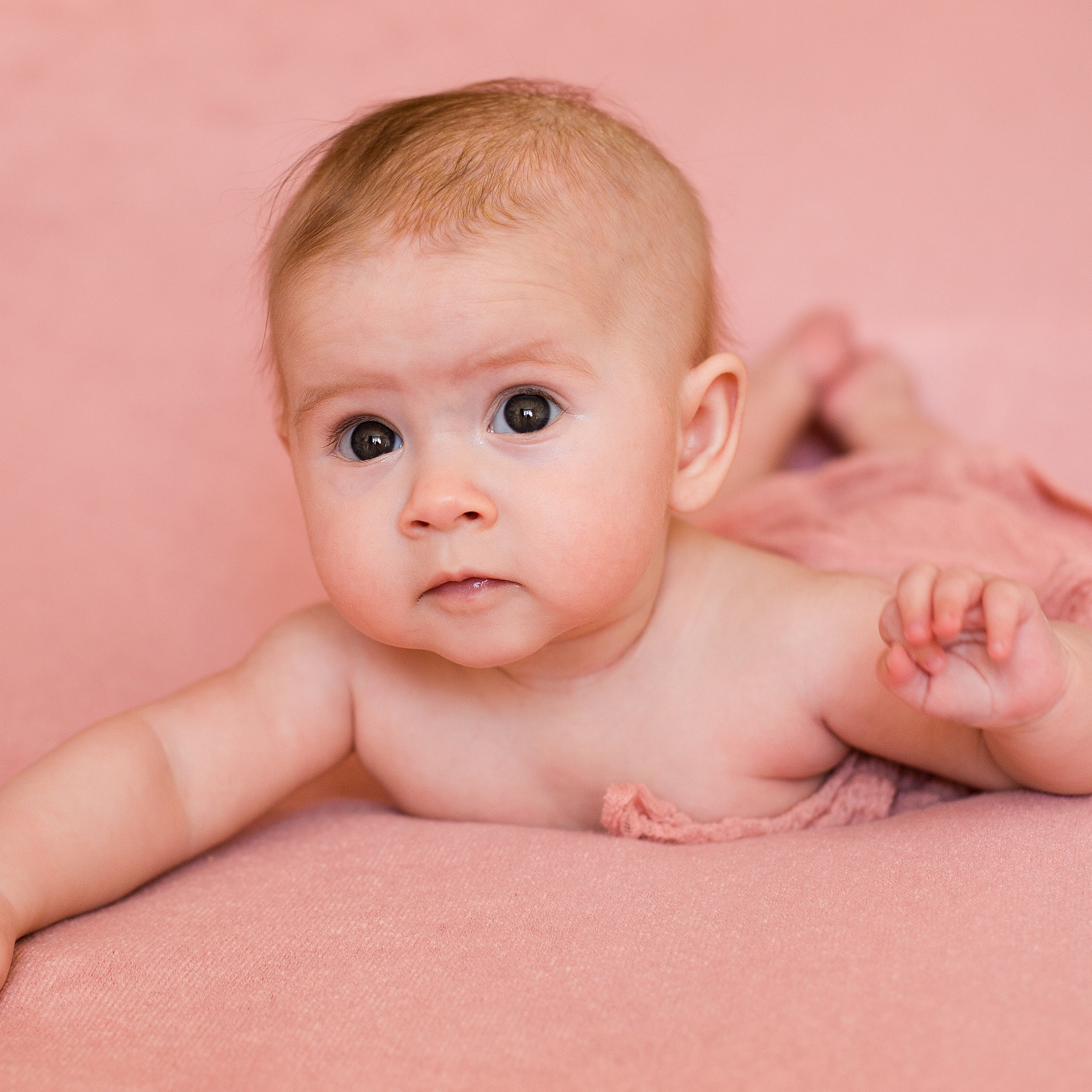 Малыши до года. Семейный и детский фотограф в Омске Юлия Жукова